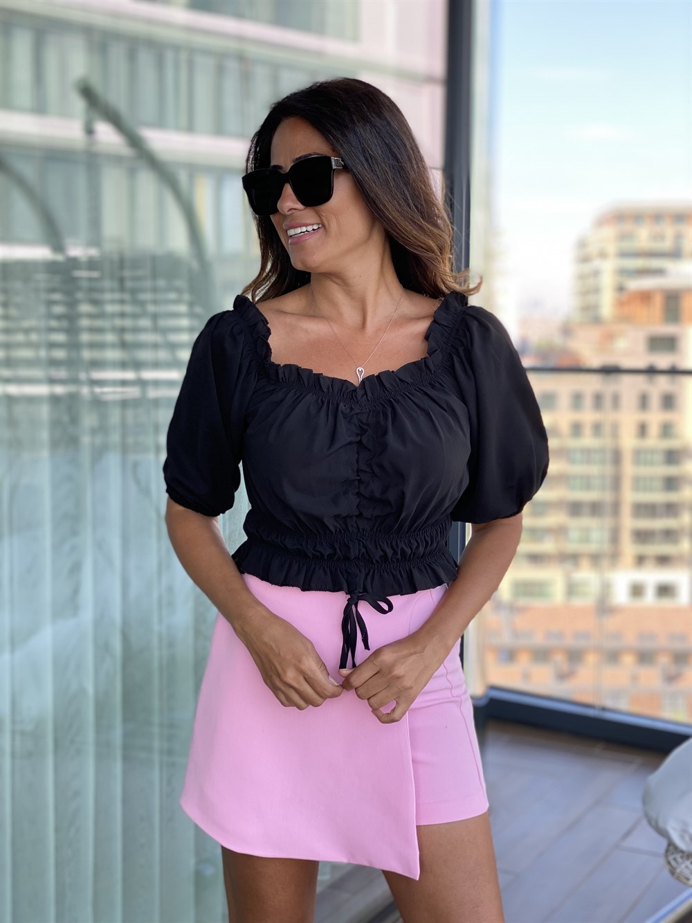 Siyah Asansörlü Şifon Kadın Bluz