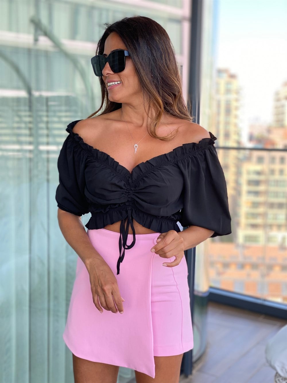 Siyah Asansörlü Şifon Kadın Bluz