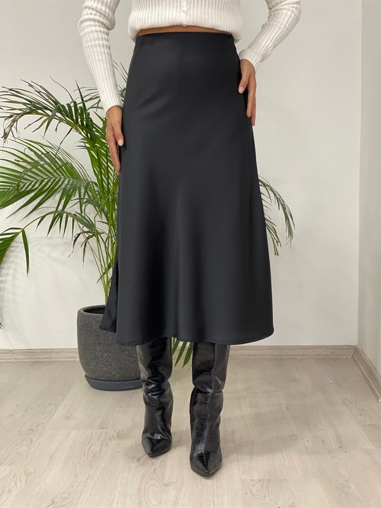 Siyah Beli Lastikli Saten Kadın Etek