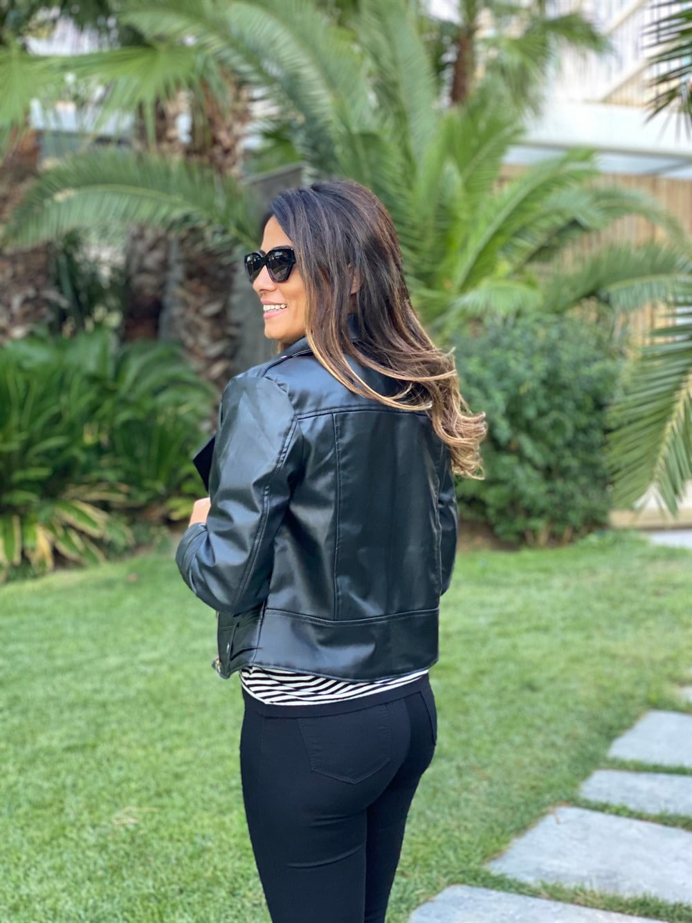 Siyah Biker Fermuarlı Kadın Deri Ceket