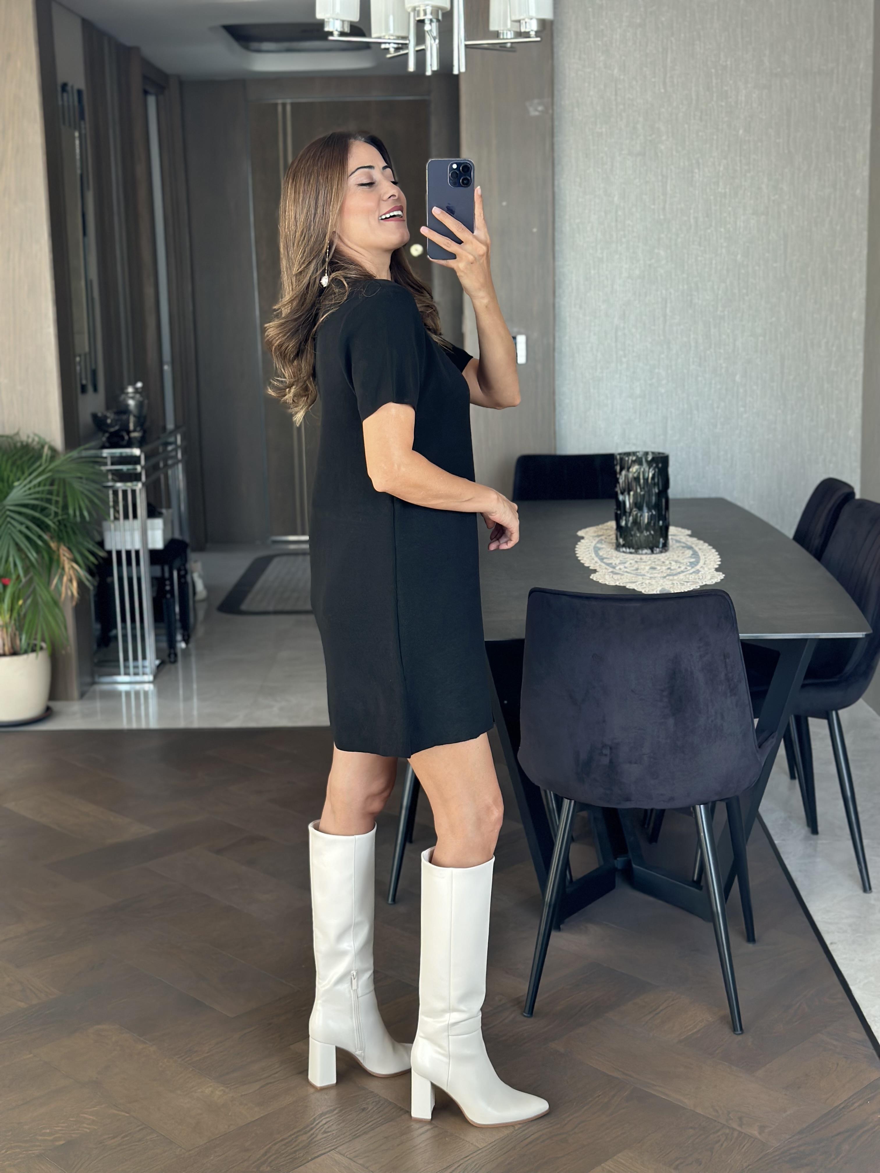 Siyah Bisiklet Yaka Kısa Kol Triko  Kadın Mini Elbise