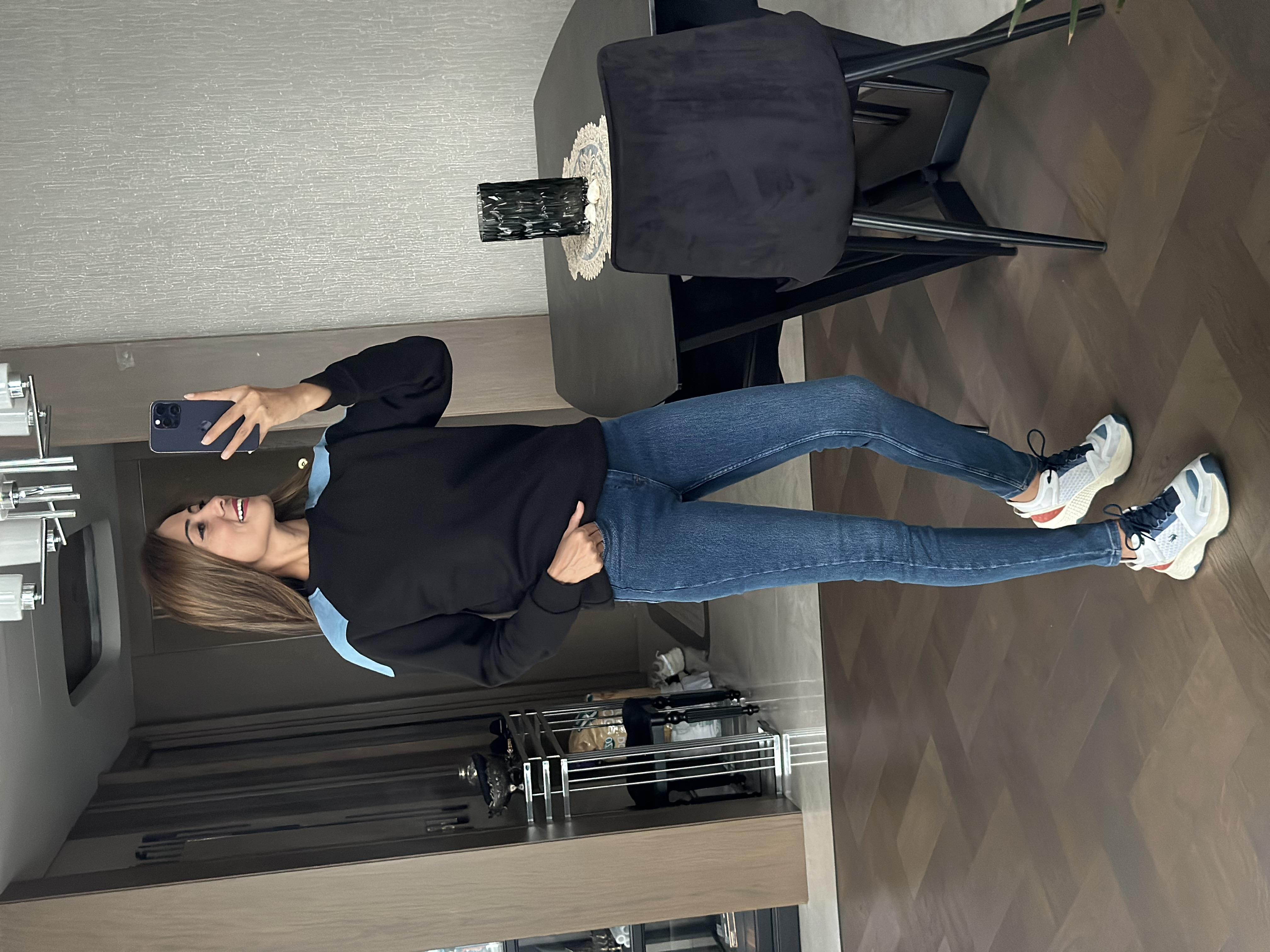Siyah Bisiklet Yaka Omuzları Jean Detay İki İplik Kadın Sweatshirt