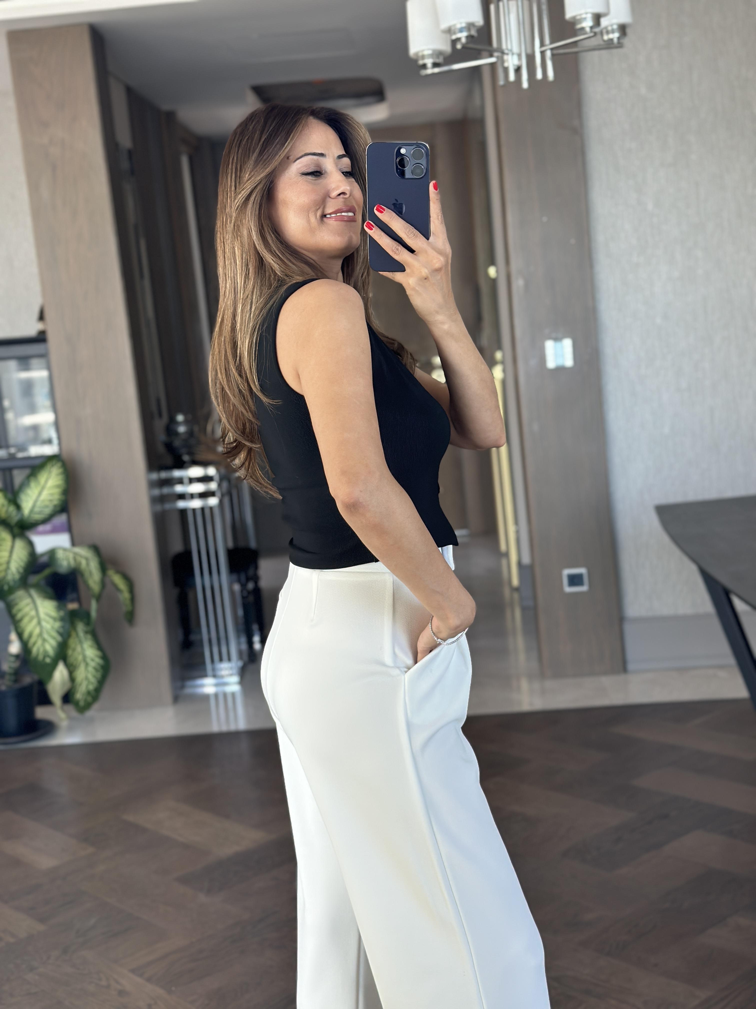 Siyah Bisiklet Yaka Sıfır Kol Güneş Serisi Kadın Büstiyer