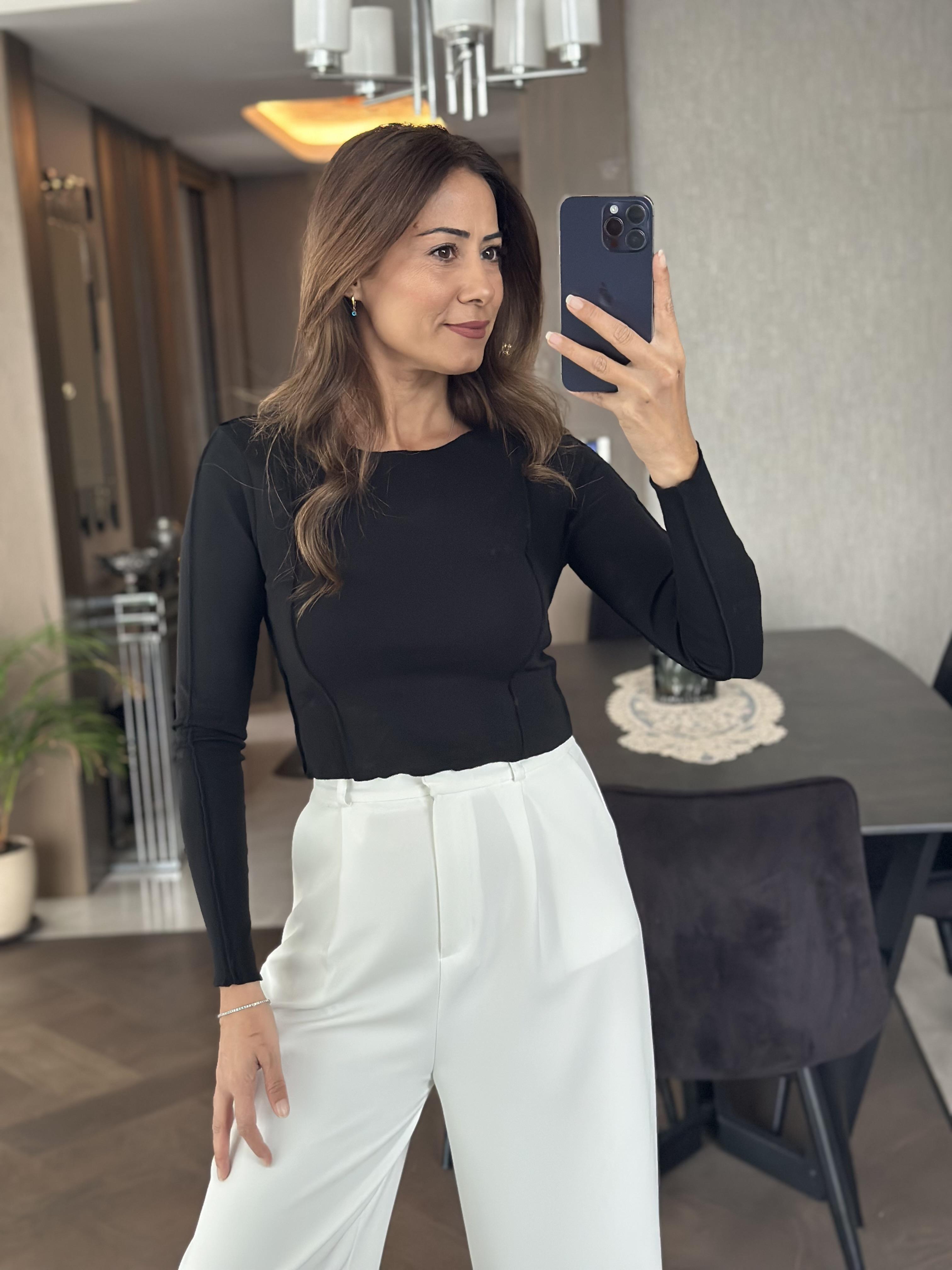 Siyah Bisiklet Yaka Ters Dikişli Uzun Kol Kadın Crop Body