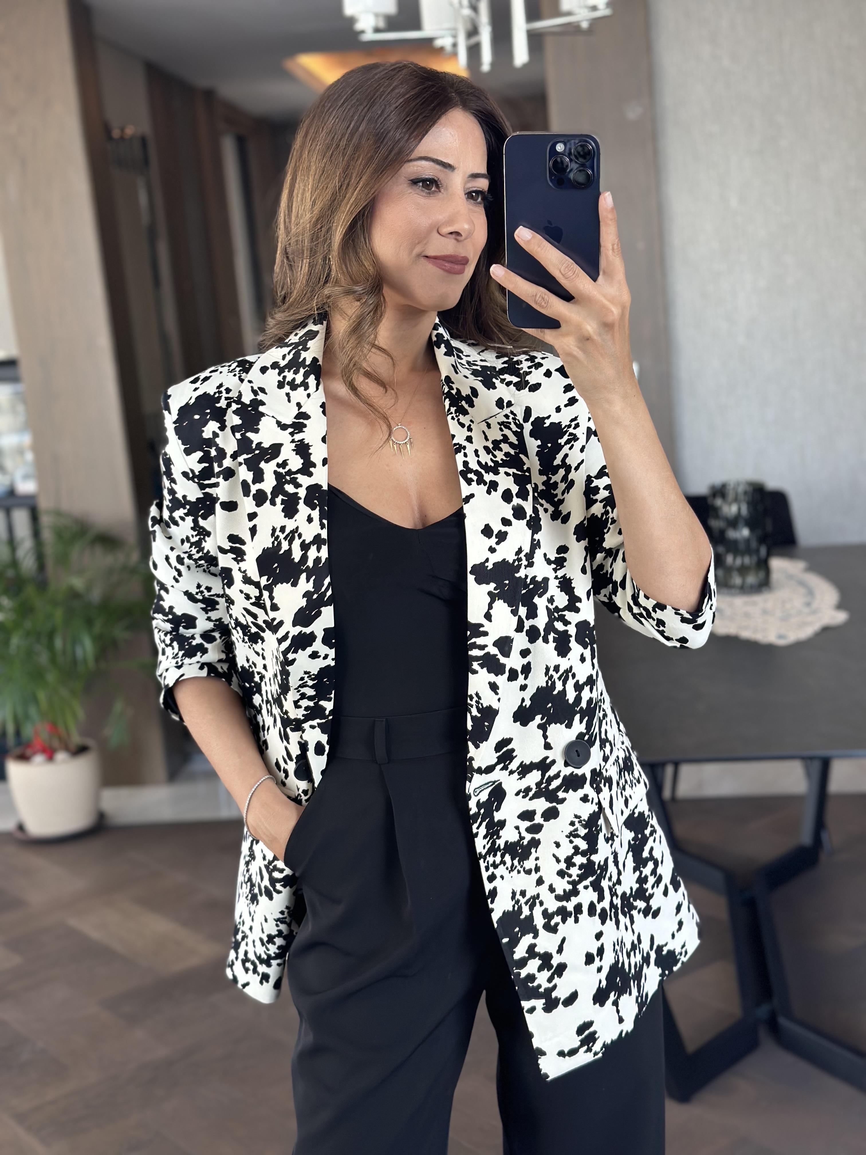 Siyah Desenli İpek Saten Orjinal Marka Blazer Kadın Ceket