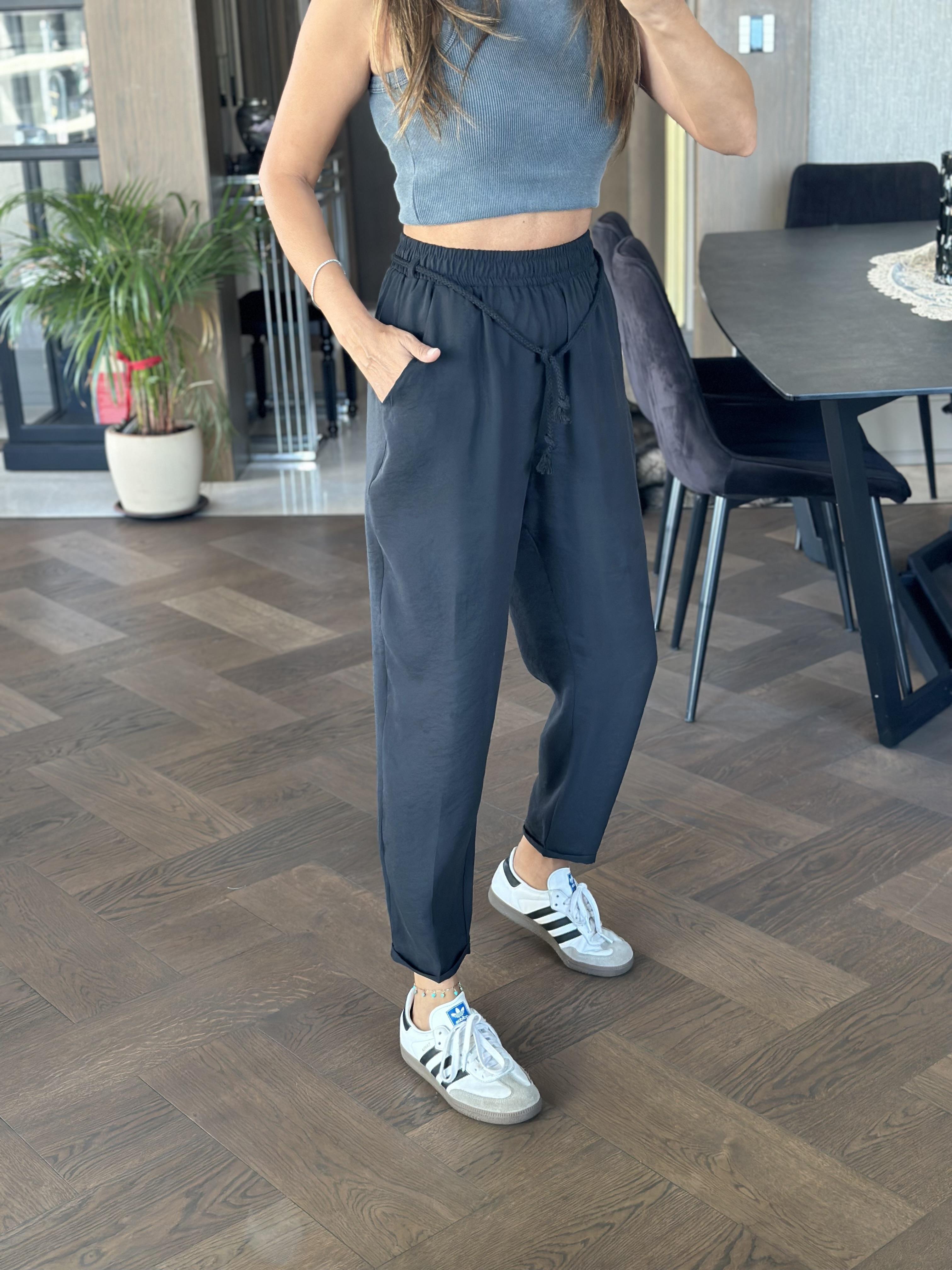 Siyah Duble Paça Örgü Kemerli Tnsel Kadın Pantolon