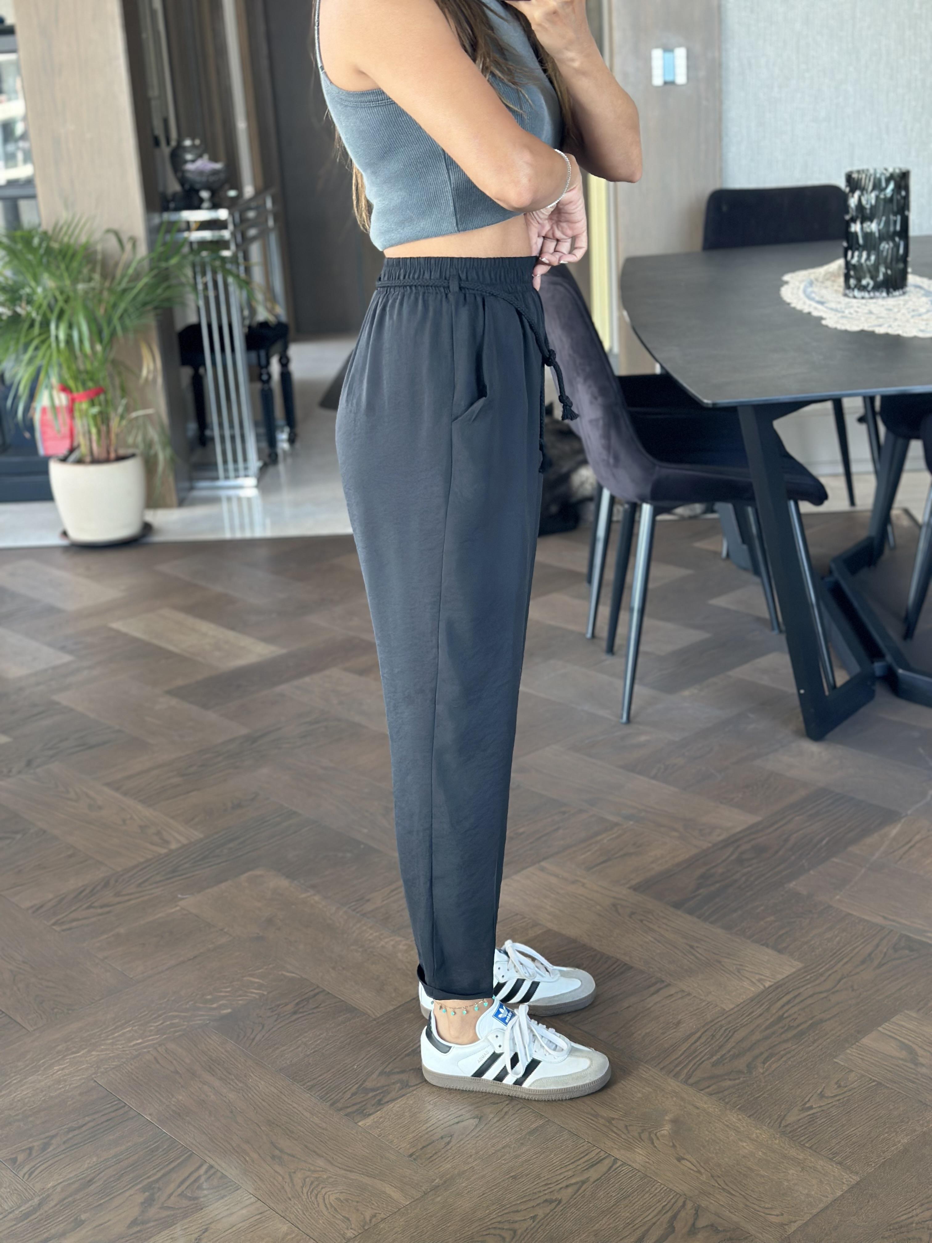 Siyah Duble Paça Örgü Kemerli Tnsel Kadın Pantolon