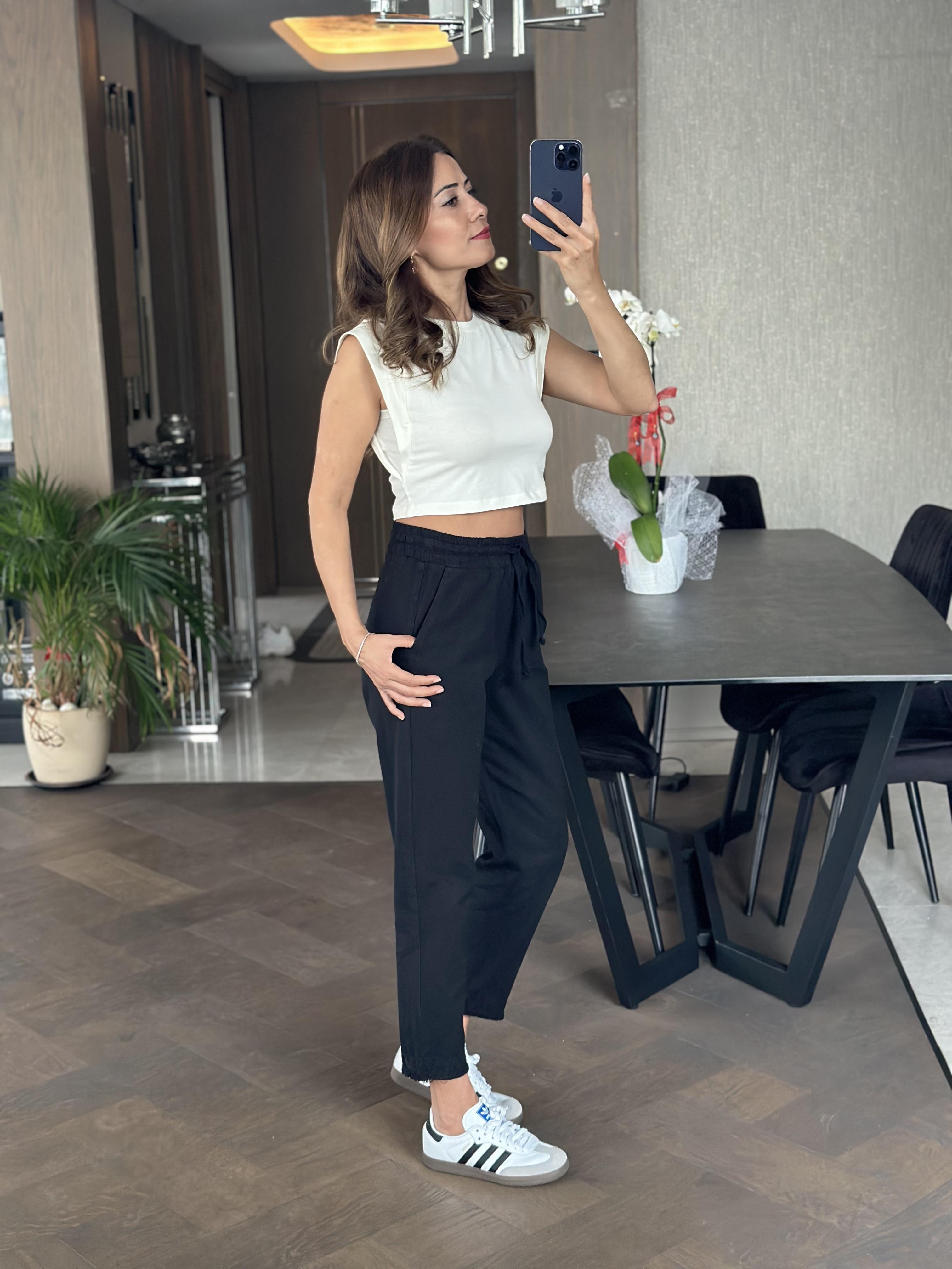 Siyah Gabardin Beli Lastikli Ve Bağcıklı Cepli Kadın Pantolon