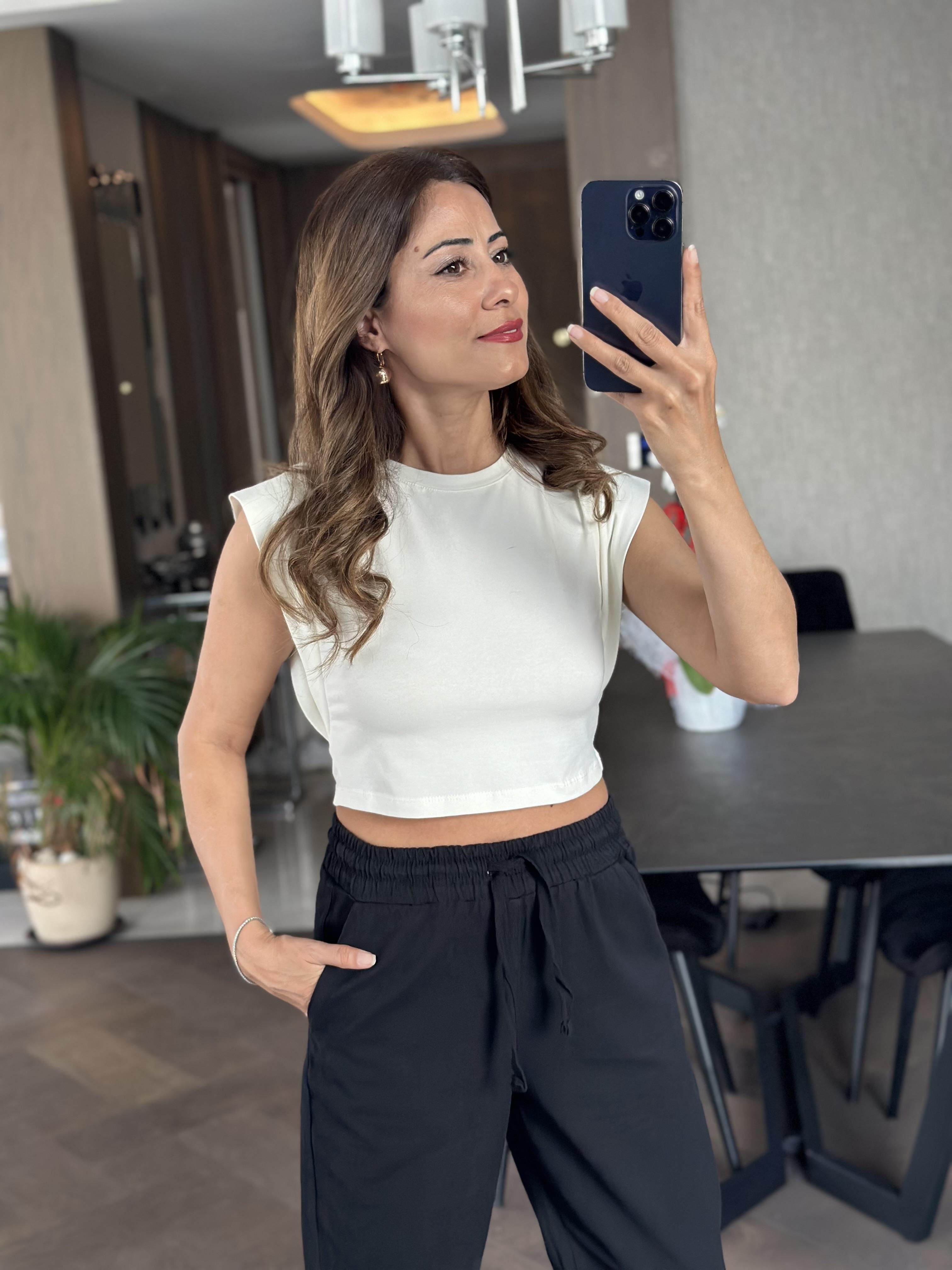 Siyah Gabardin Beli Lastikli Ve Bağcıklı Cepli Kadın Pantolon