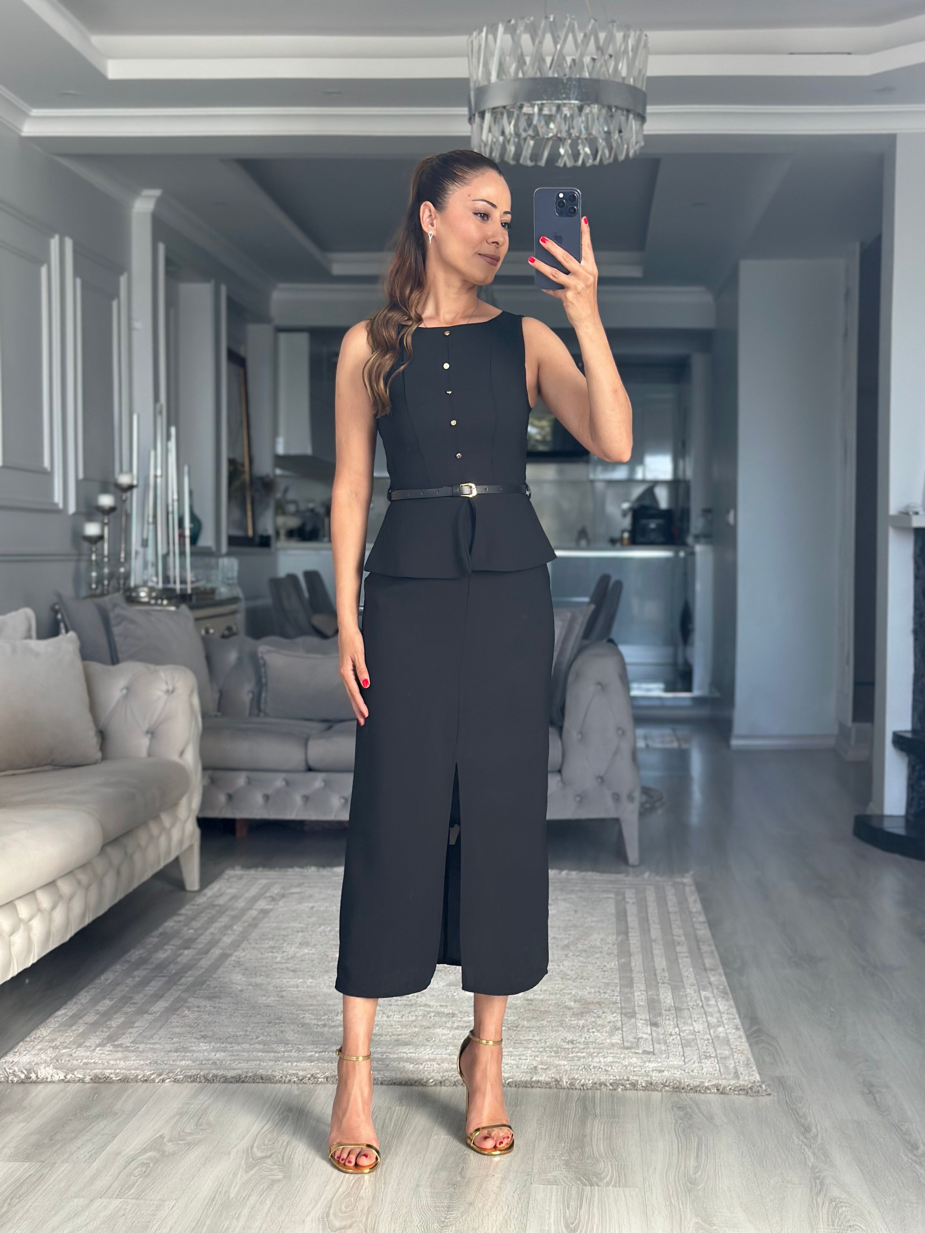 Siyah Gold Düğmeli Kemerli Peplum Midi Boy Kadın Elbise