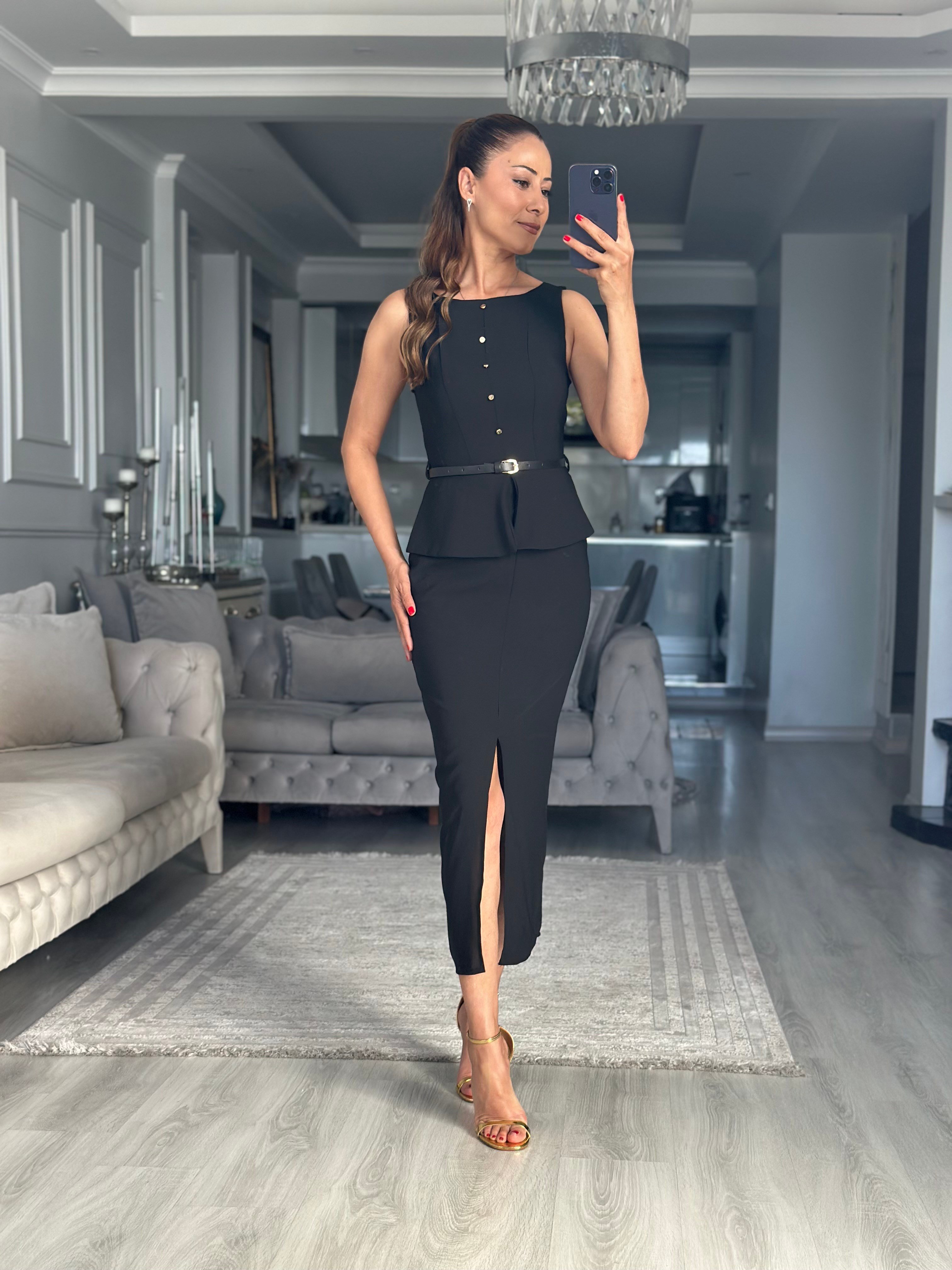 Siyah Gold Düğmeli Kemerli Peplum Midi Boy Kadın Elbise