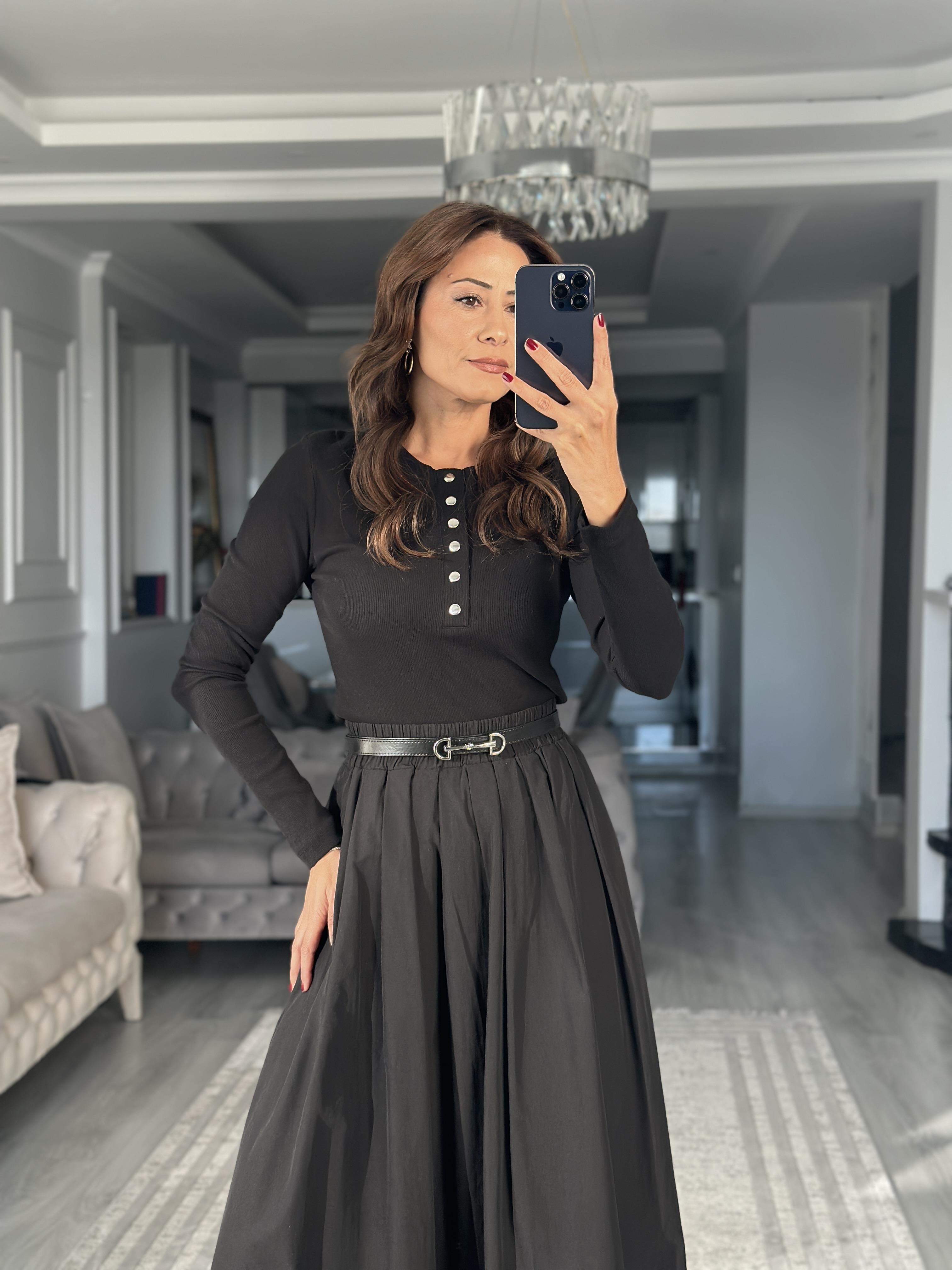 Siyah Gümüş Çıtçıtlı Uzun Kollu Kaşkorse Kadın Body