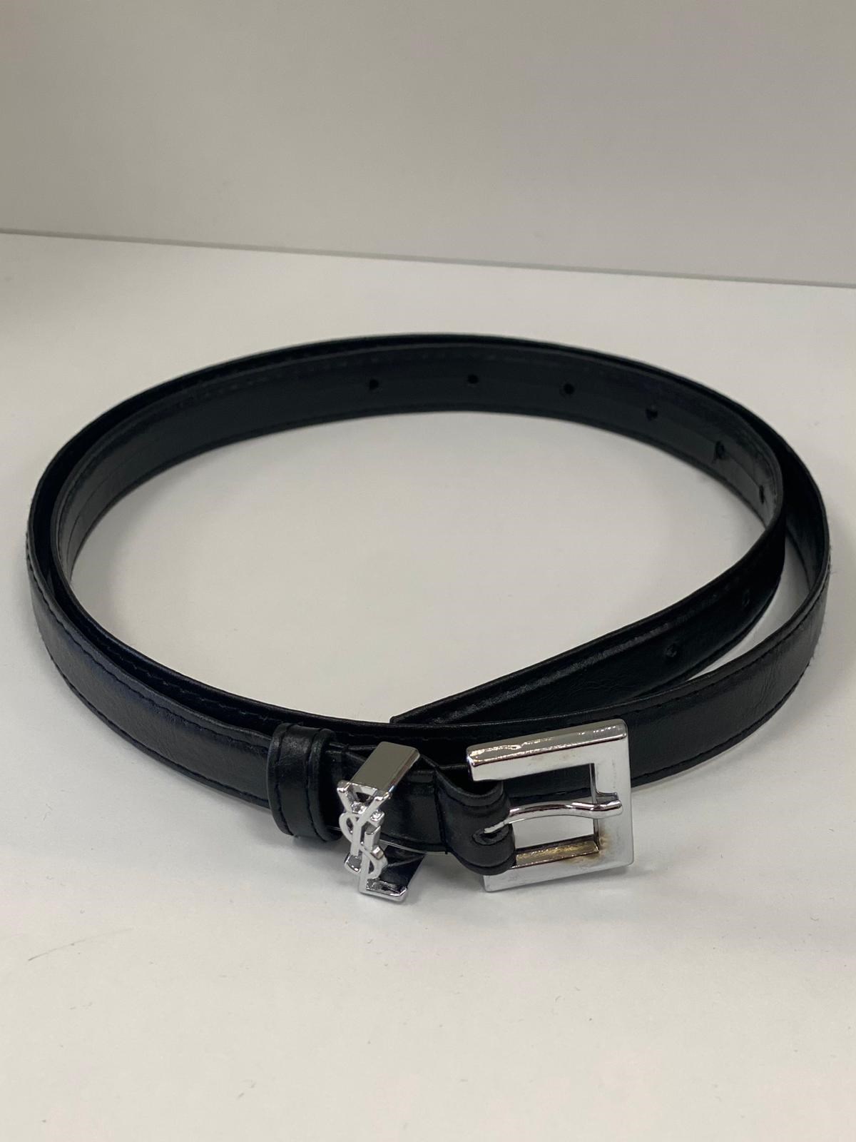 Siyah Gümüş Minimal Logo Tokalı Kadın Kemer