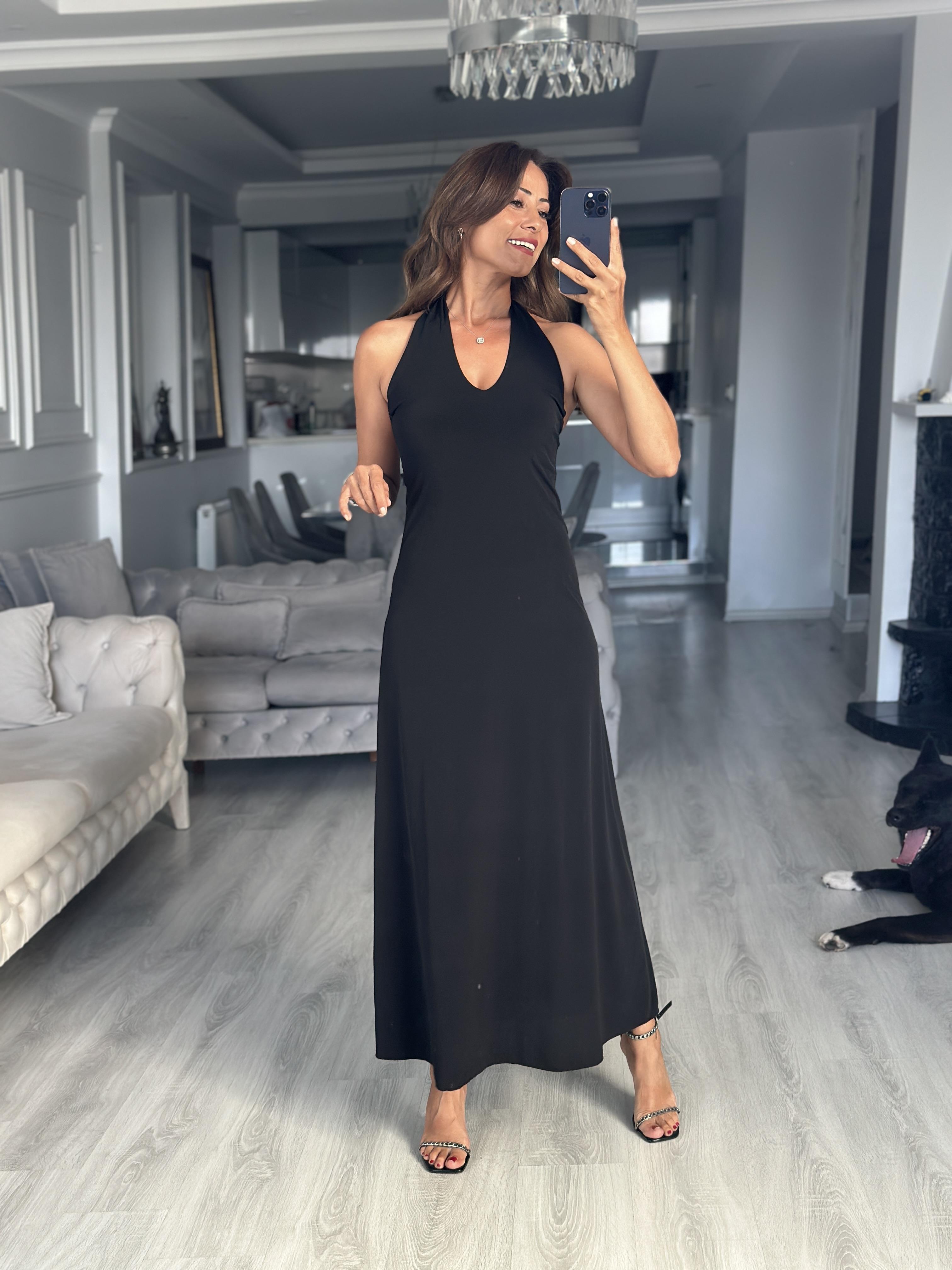 Siyah Halter Yaka Sırt Dekolteli Sandy Maksi Boy Kadın Elbise