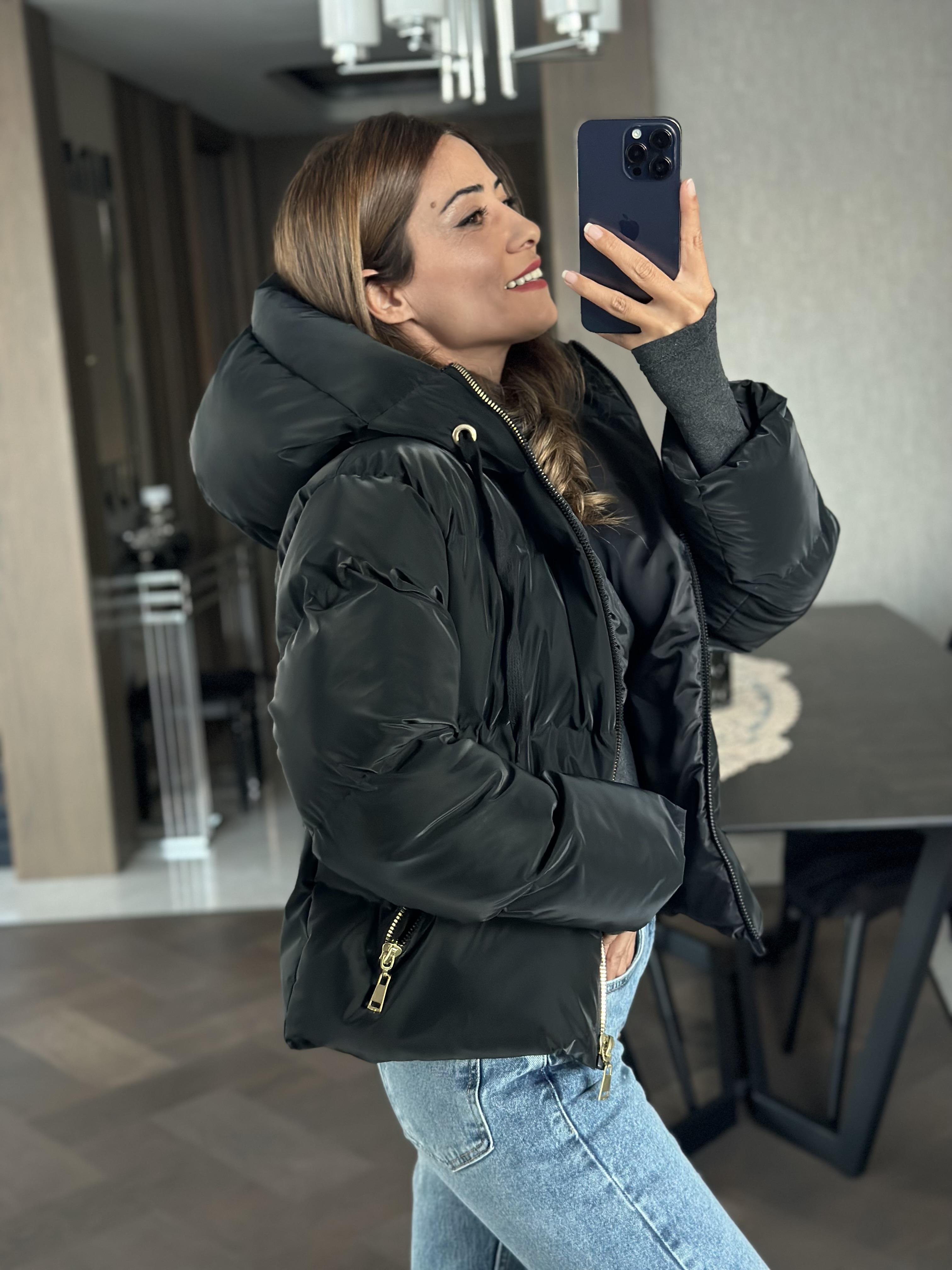 Siyah İnfinity Gold Fermuarlı Kadın Şişme Mont