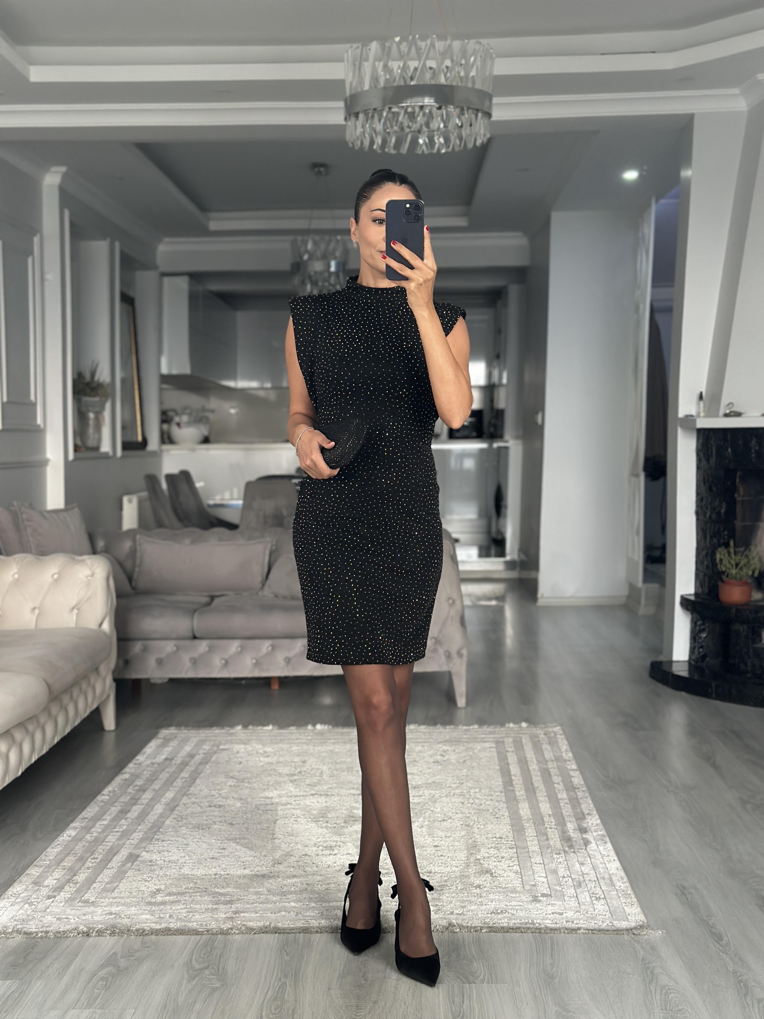 Siyah Işıltılı Dik Yaka Sıfır Kol Kadın Mini Elbise 