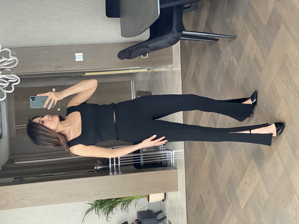 Siyah Kare Yaka Triko Atlet