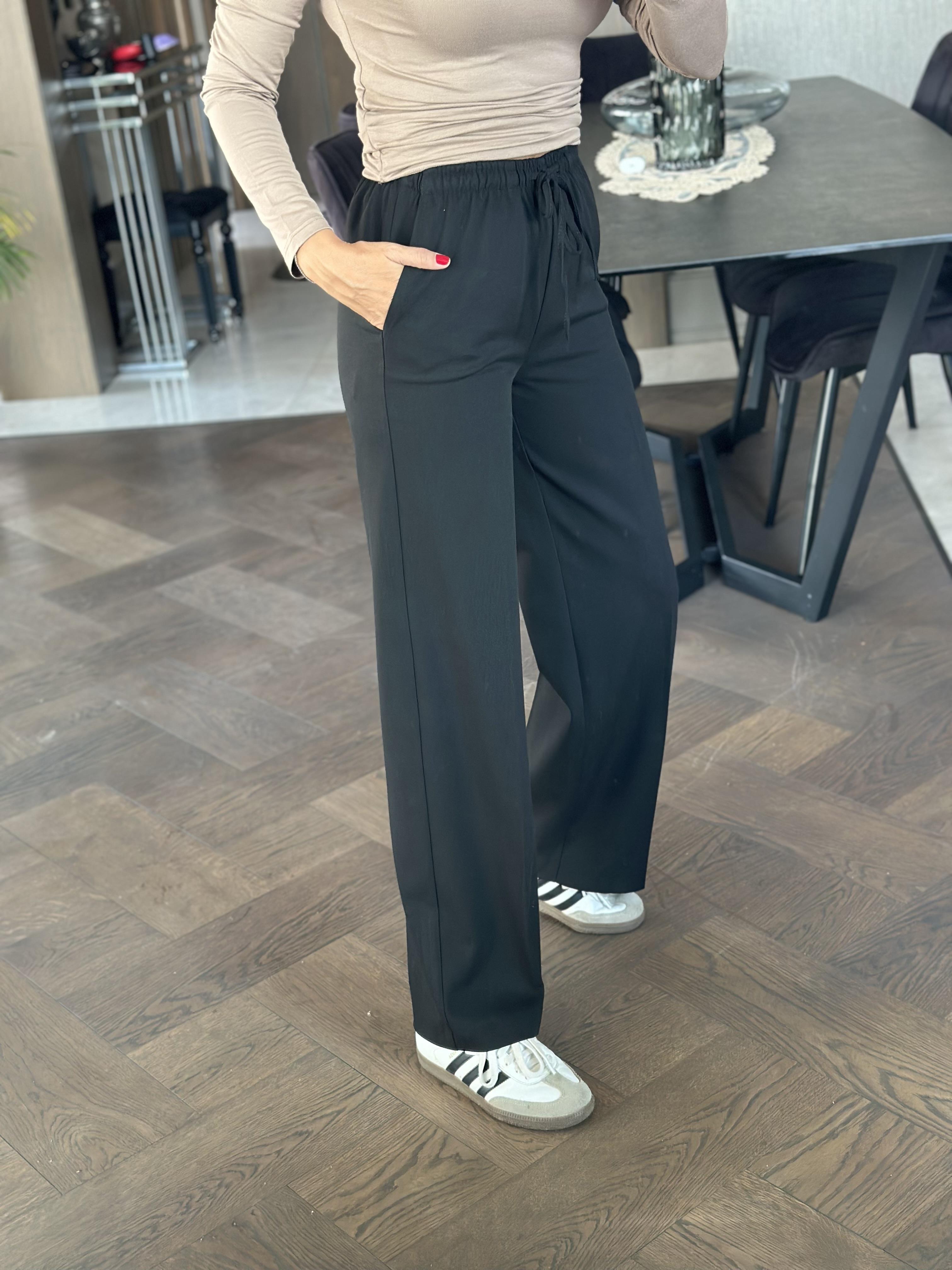 Siyah Karol Beli Lastikli Ve Bağcıklı Bol Paça Kadın Kumaş Pantolon