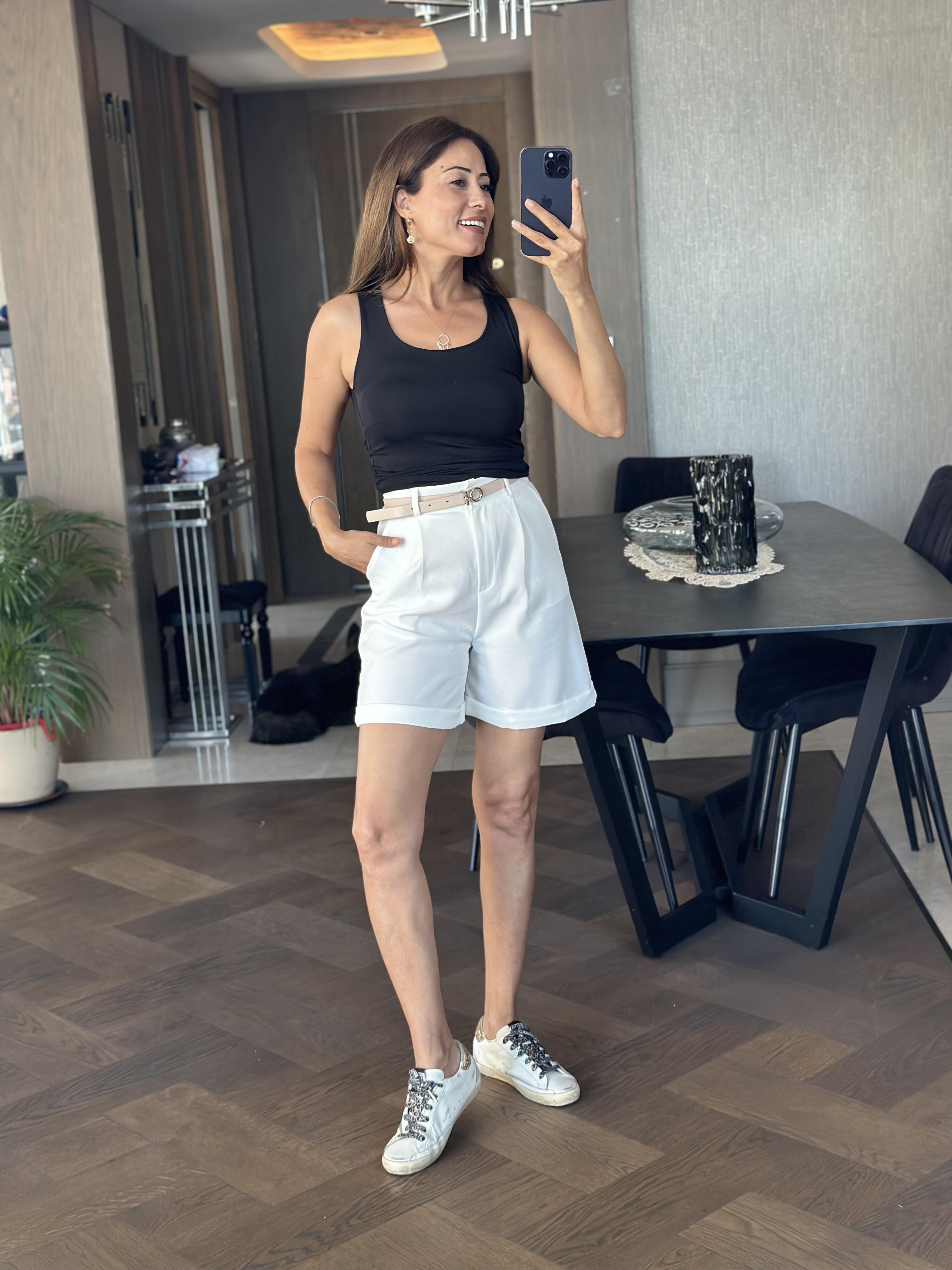 Siyah U Yaka Kalın Askılı Kadın Body