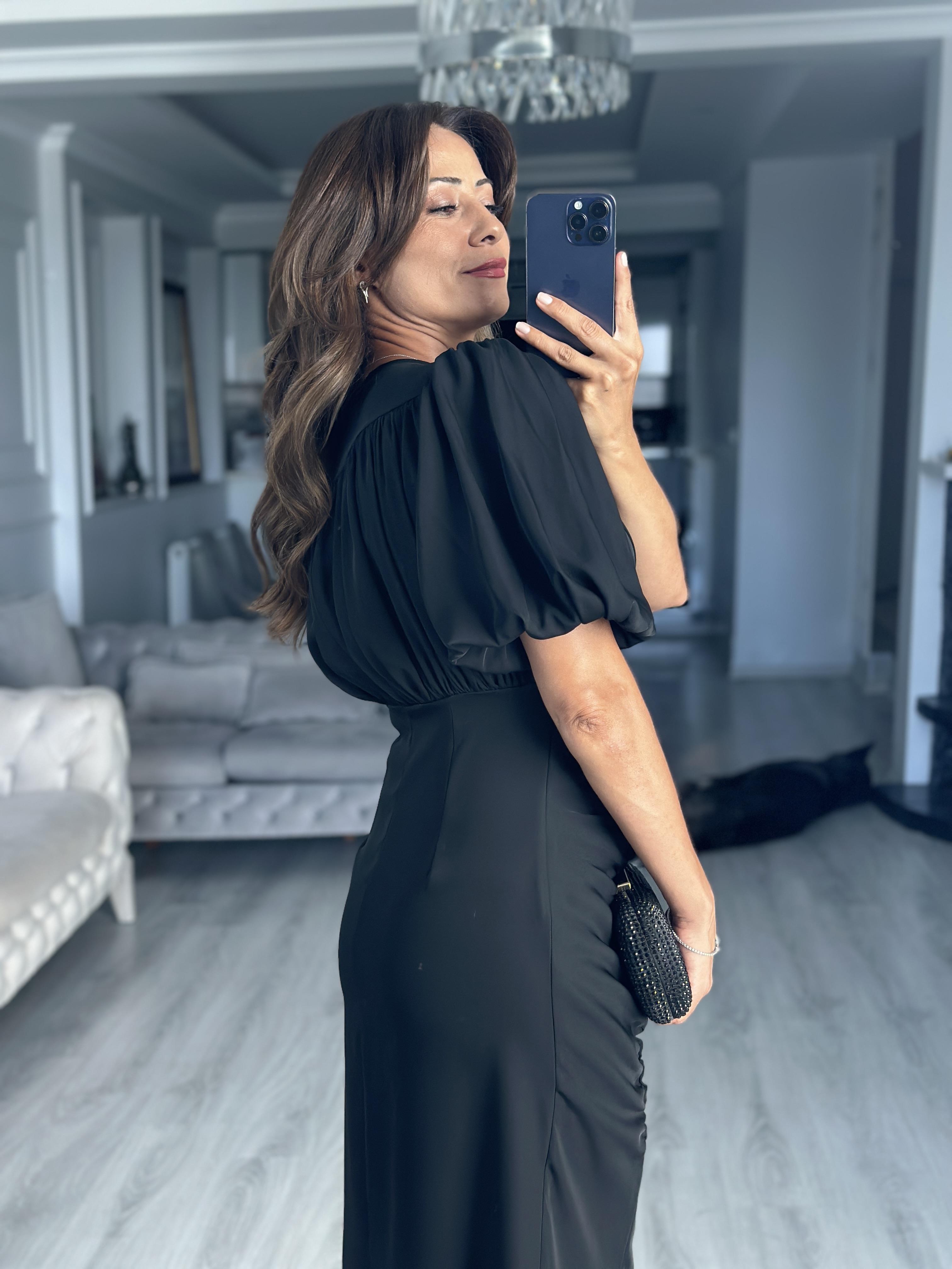 Siyah Karpuz Kol Vatkalı Drape Detaylı Midi Boy Kadın Elbise