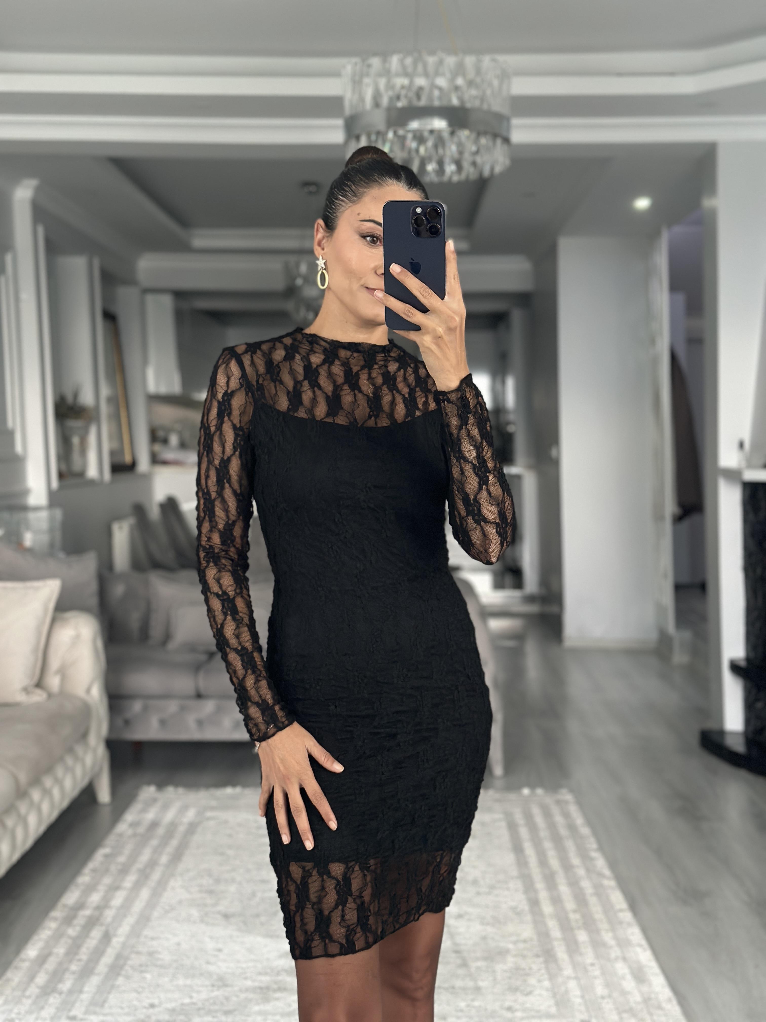 Siyah Likralı Dantel Astarlı Uzun Kol Kadın Mini Elbise 