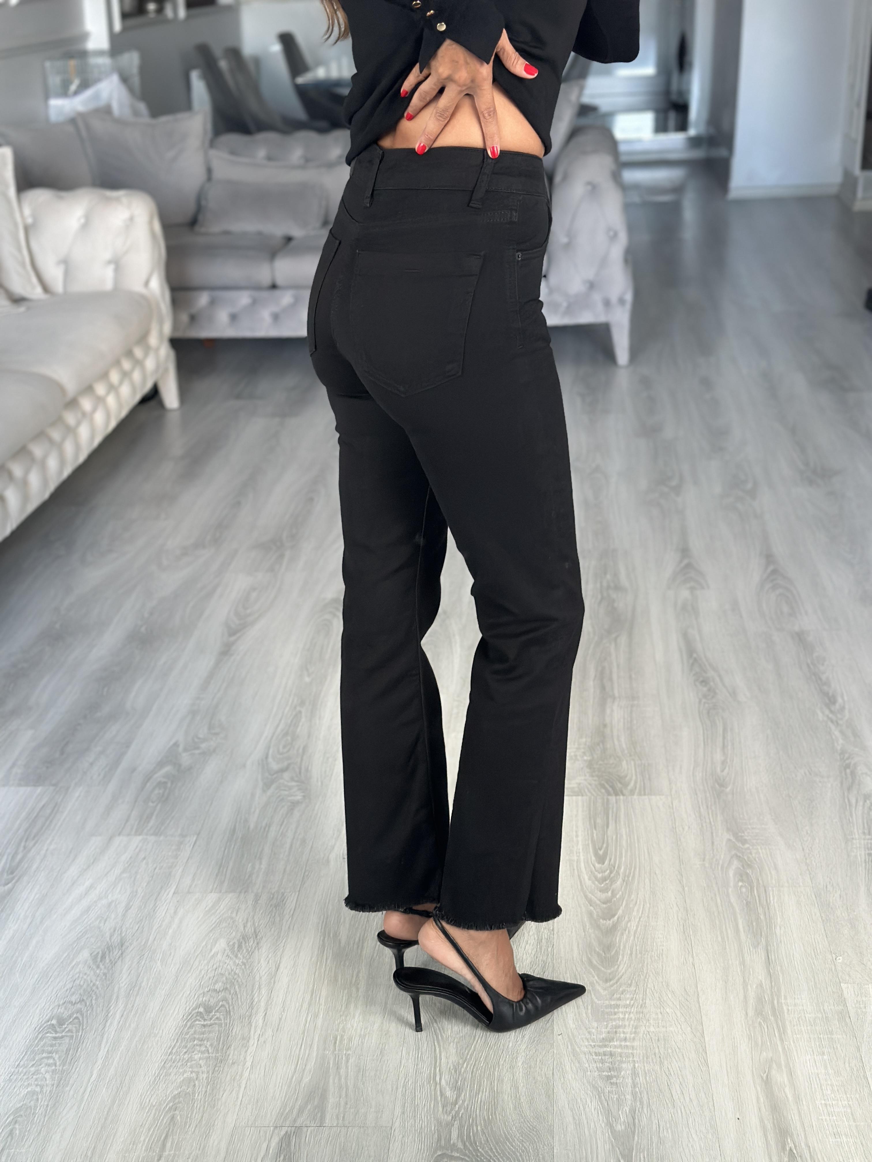 Siyah Mini Flare Paçası Püsküllü Kadın Jean Pantolon