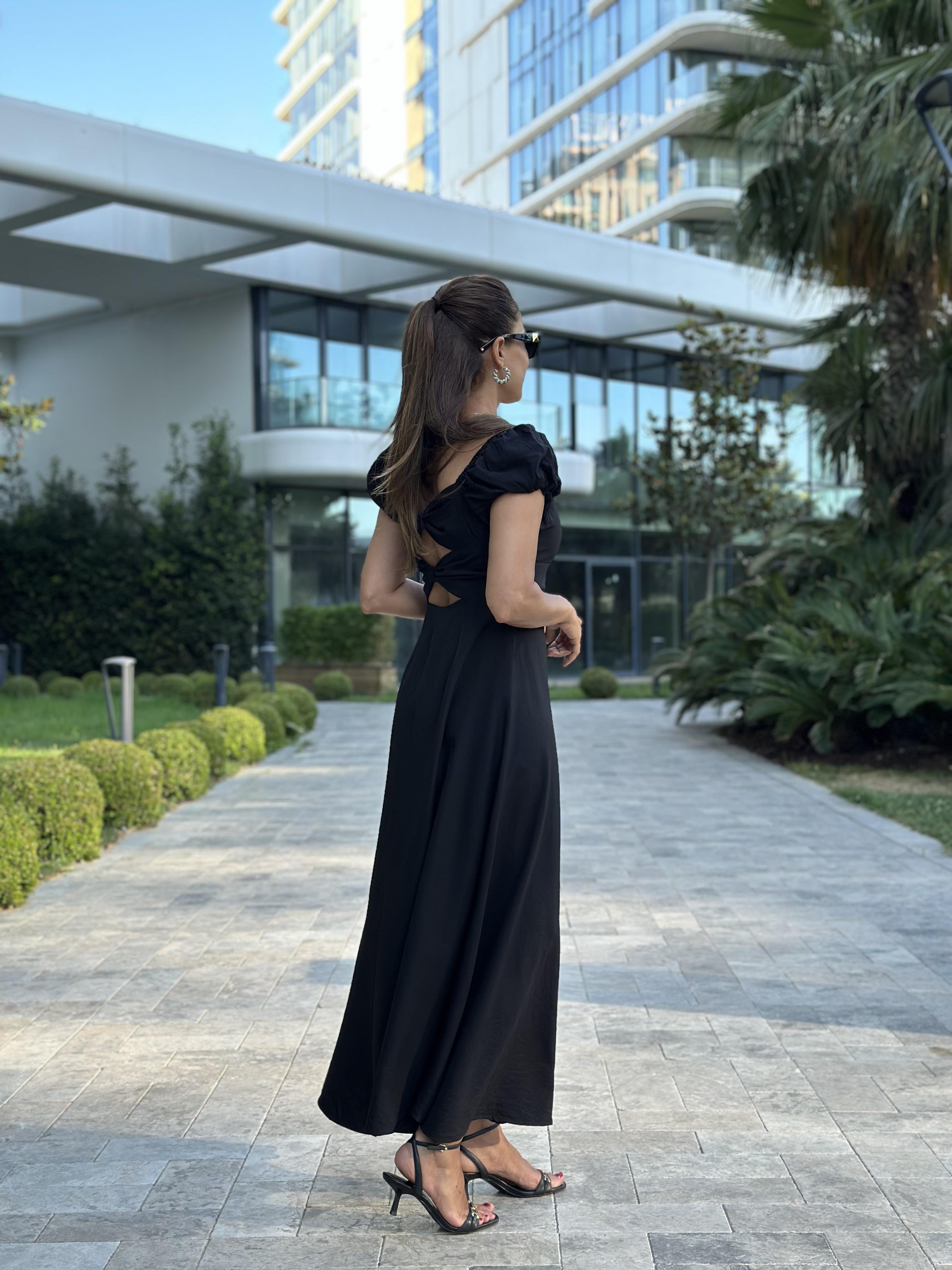 Siyah Omuzları Lastikli Arkası Dekolteli Yırtmaçlı Midi Boy Kadın Elbise 