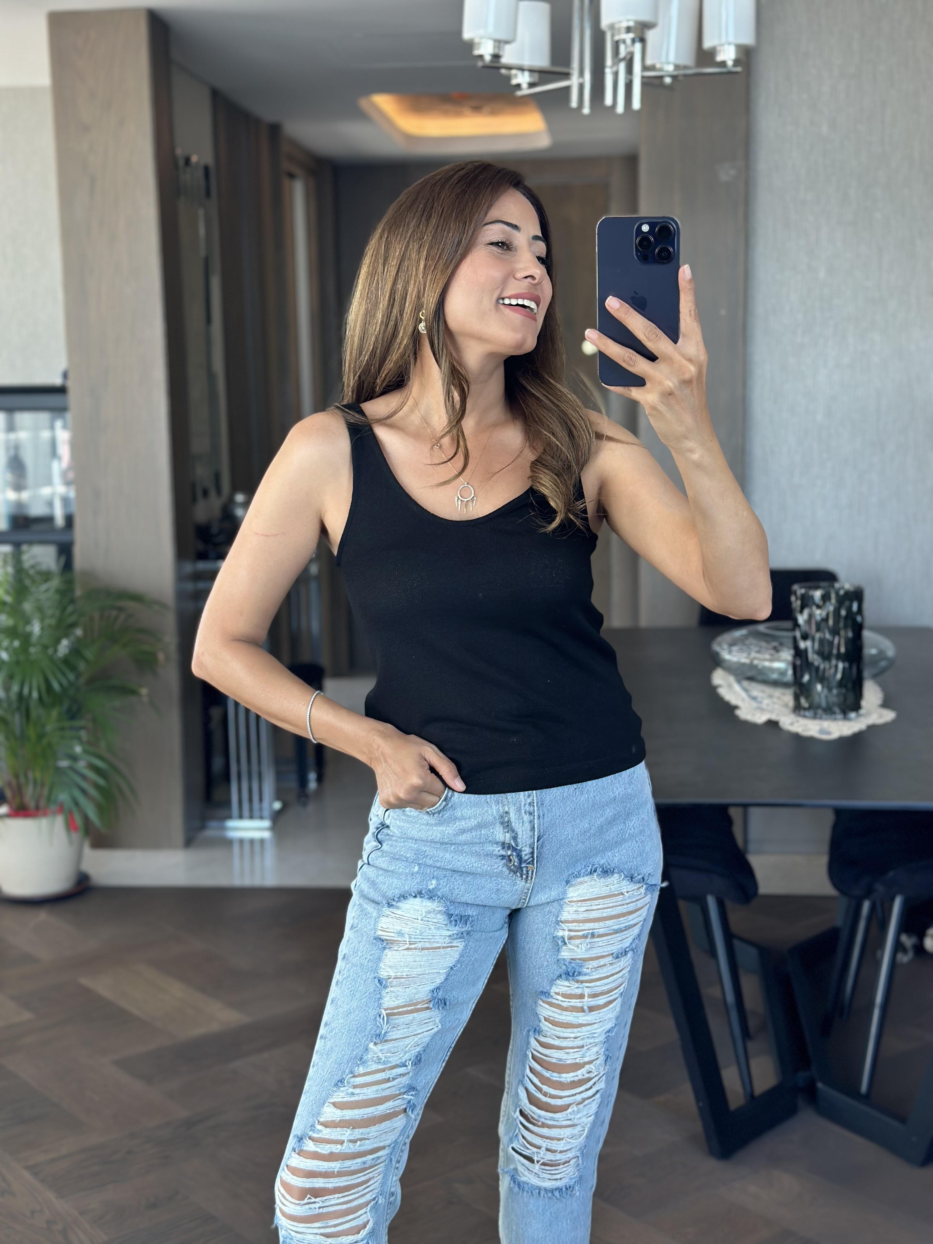 Siyah Ön Arka U Yaka Askılı Merserize Kadın Bluz