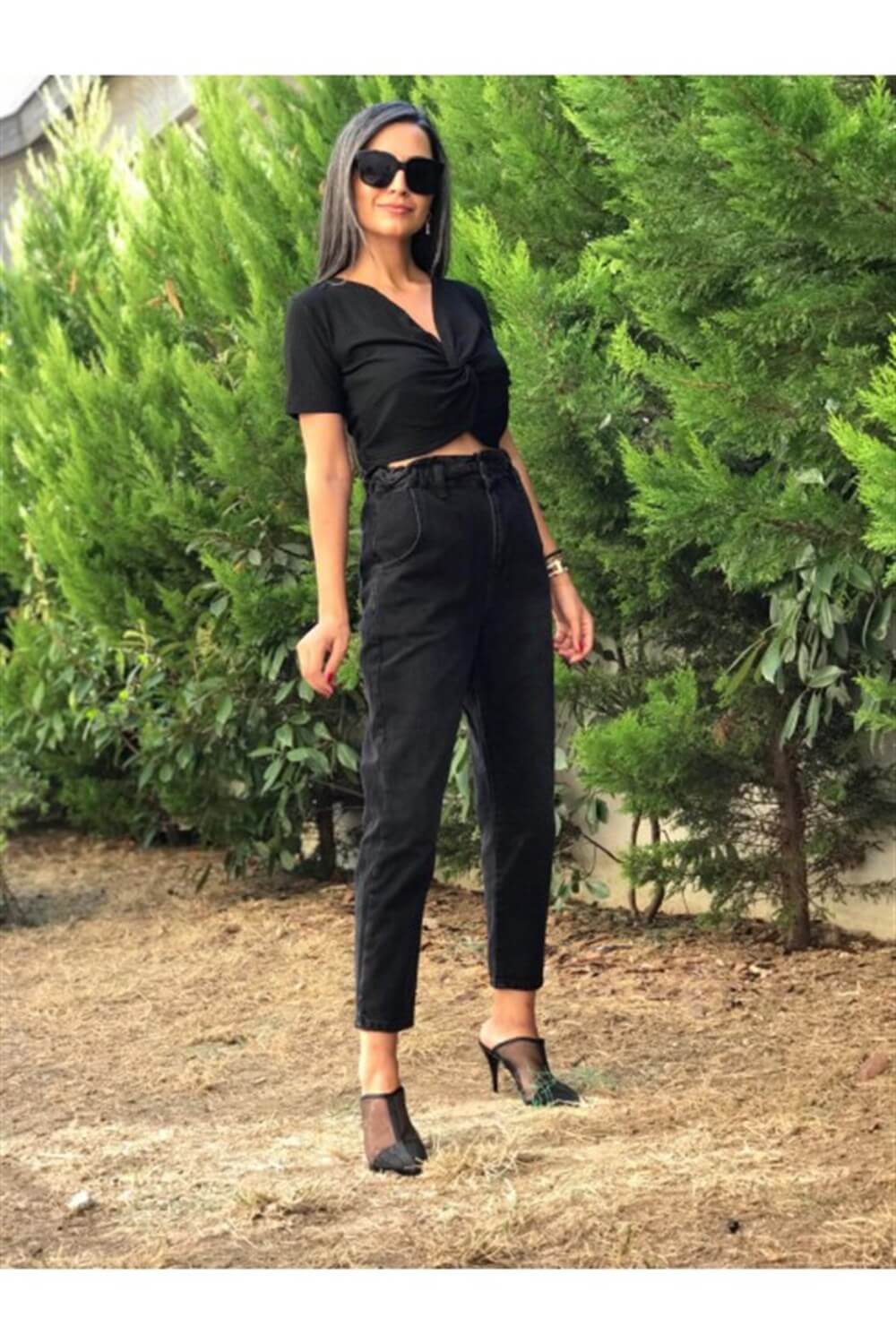 Siyah Önü Bağlama Detay Bluz