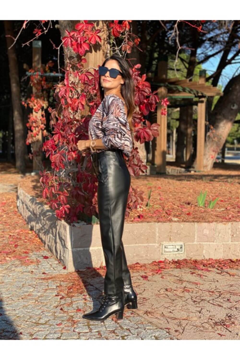 Siyah Önü Flatolu Deri Pantolon