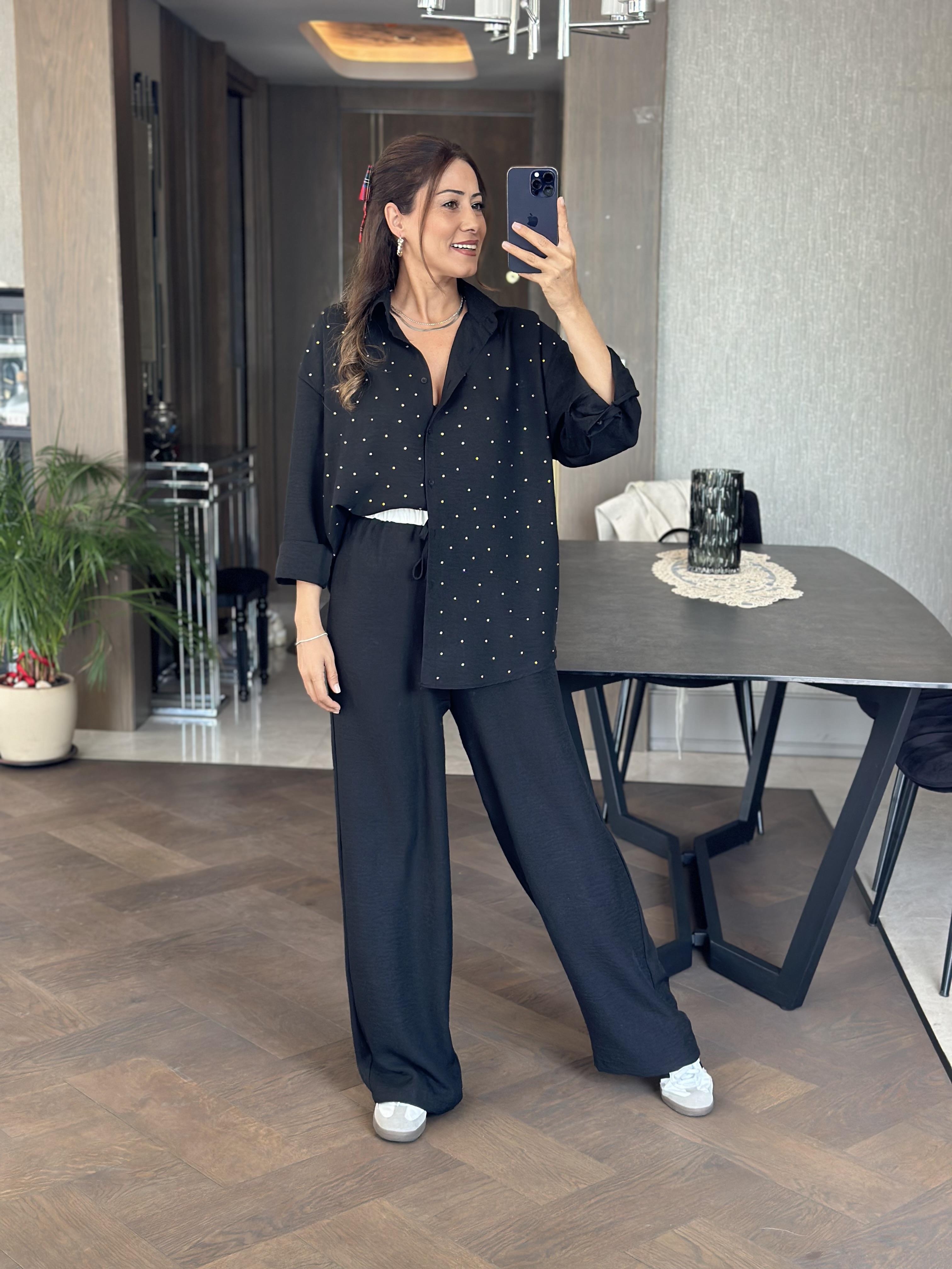 Siyah Önü Taşlı Aerobin Kadın Gömlek