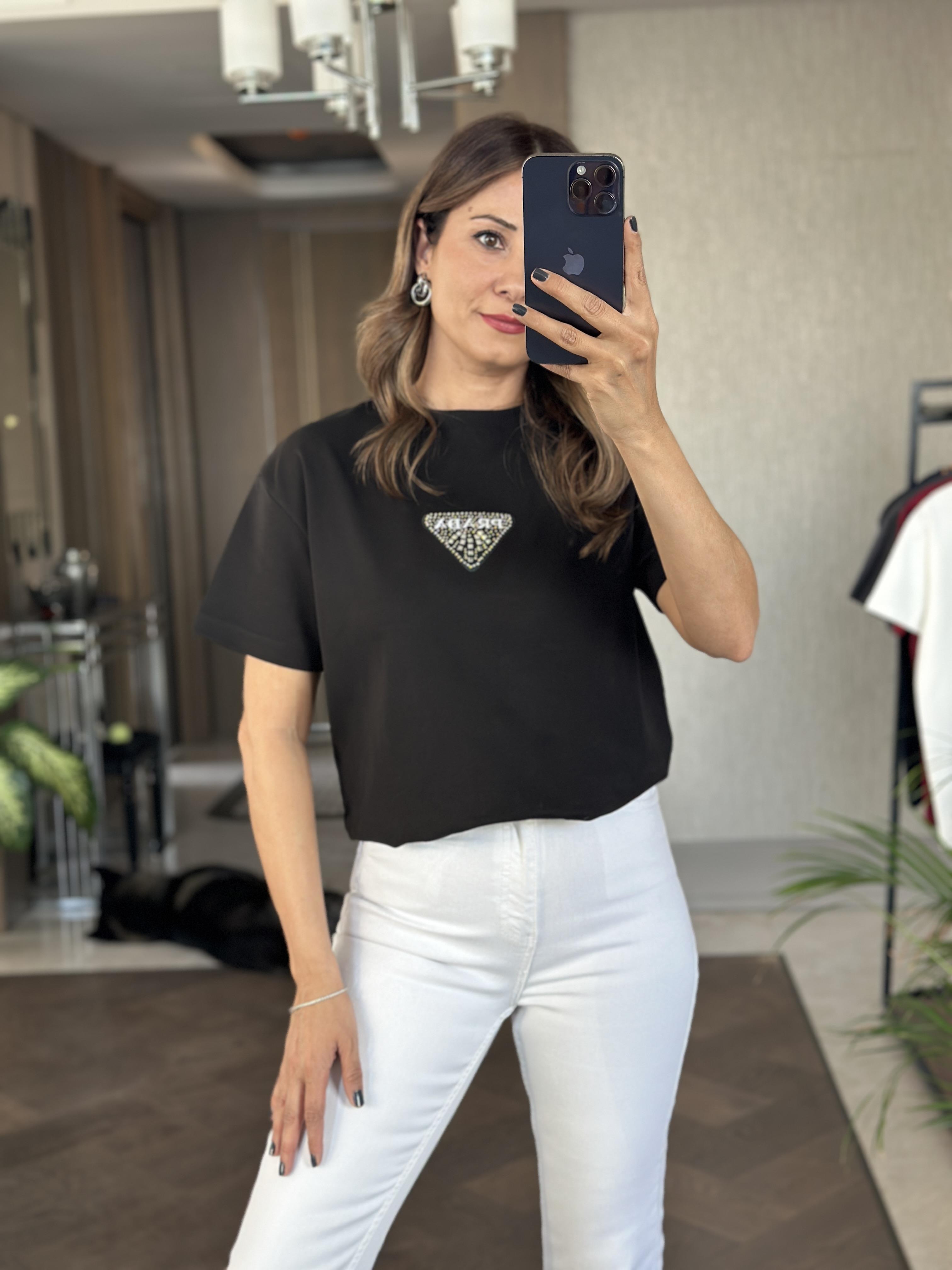 Siyah Prd Üçgen Logolu Bisiklet Yaka Kadın T-Shirt