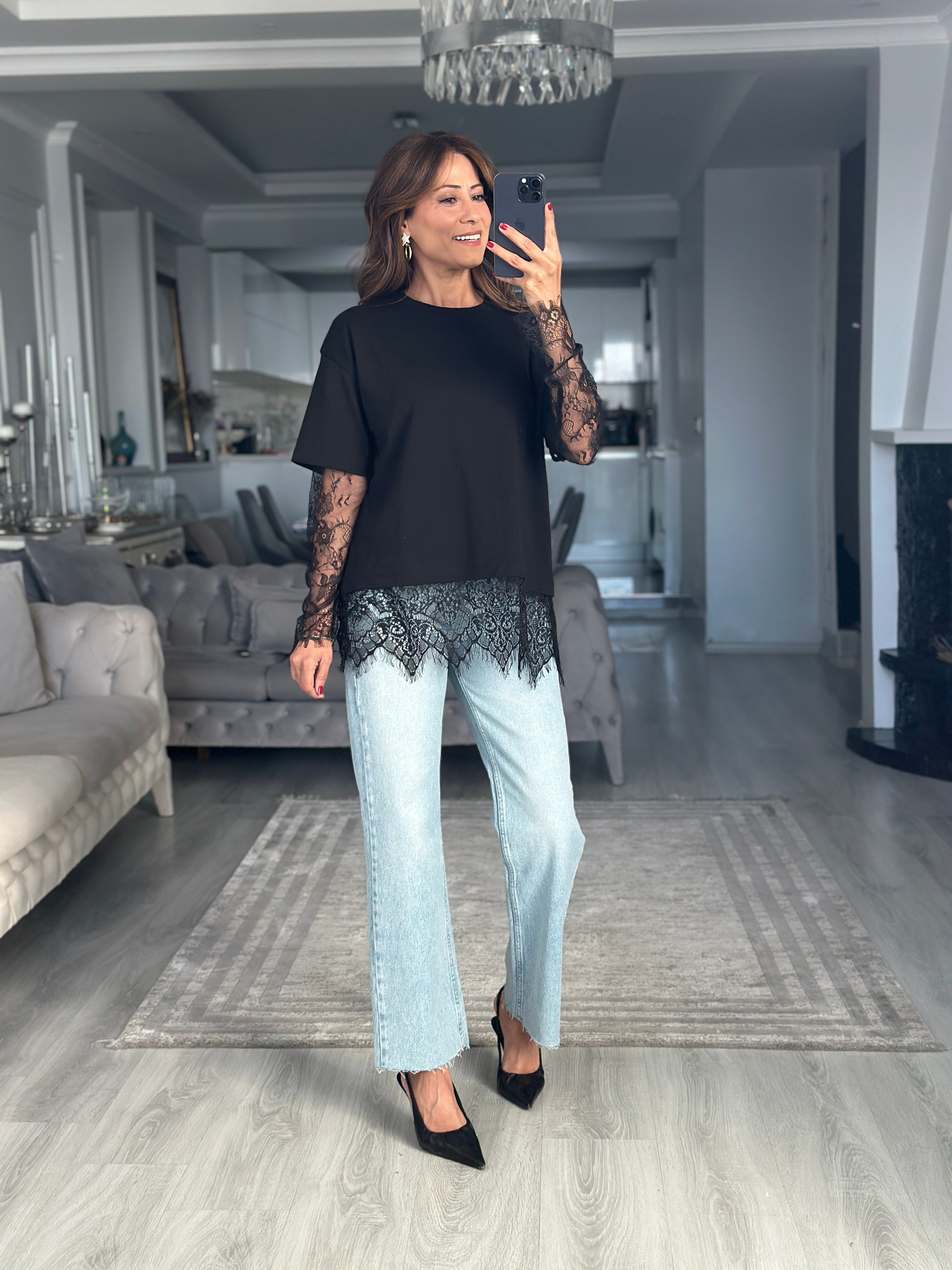 Siyah Romantik Dantel Detaylı Uzun Kollu Kadın T-Shirt