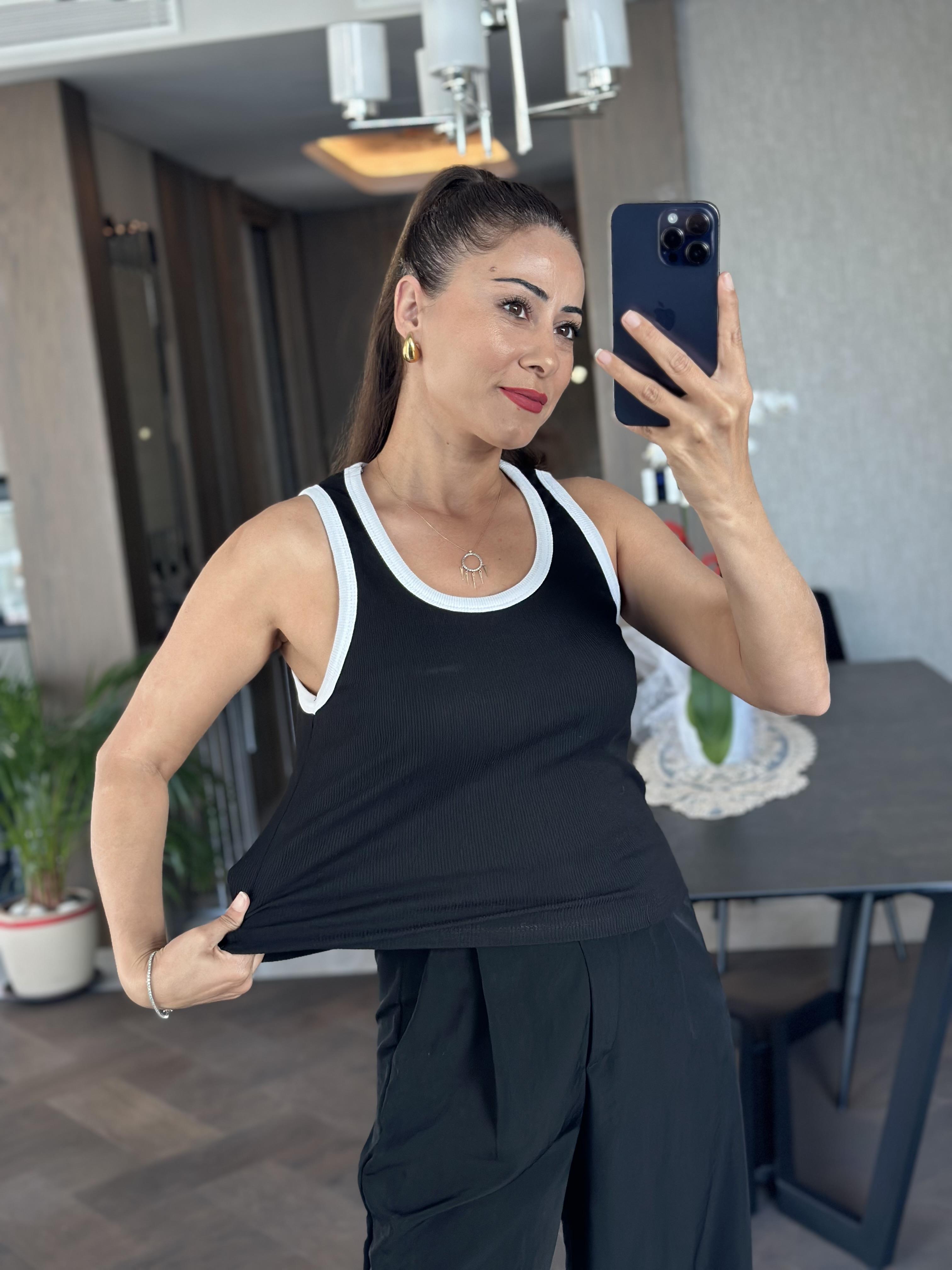 Siyah Şeritli U Yaka Sıfır Kol Fitilli Kaşkorse  Kadın Body