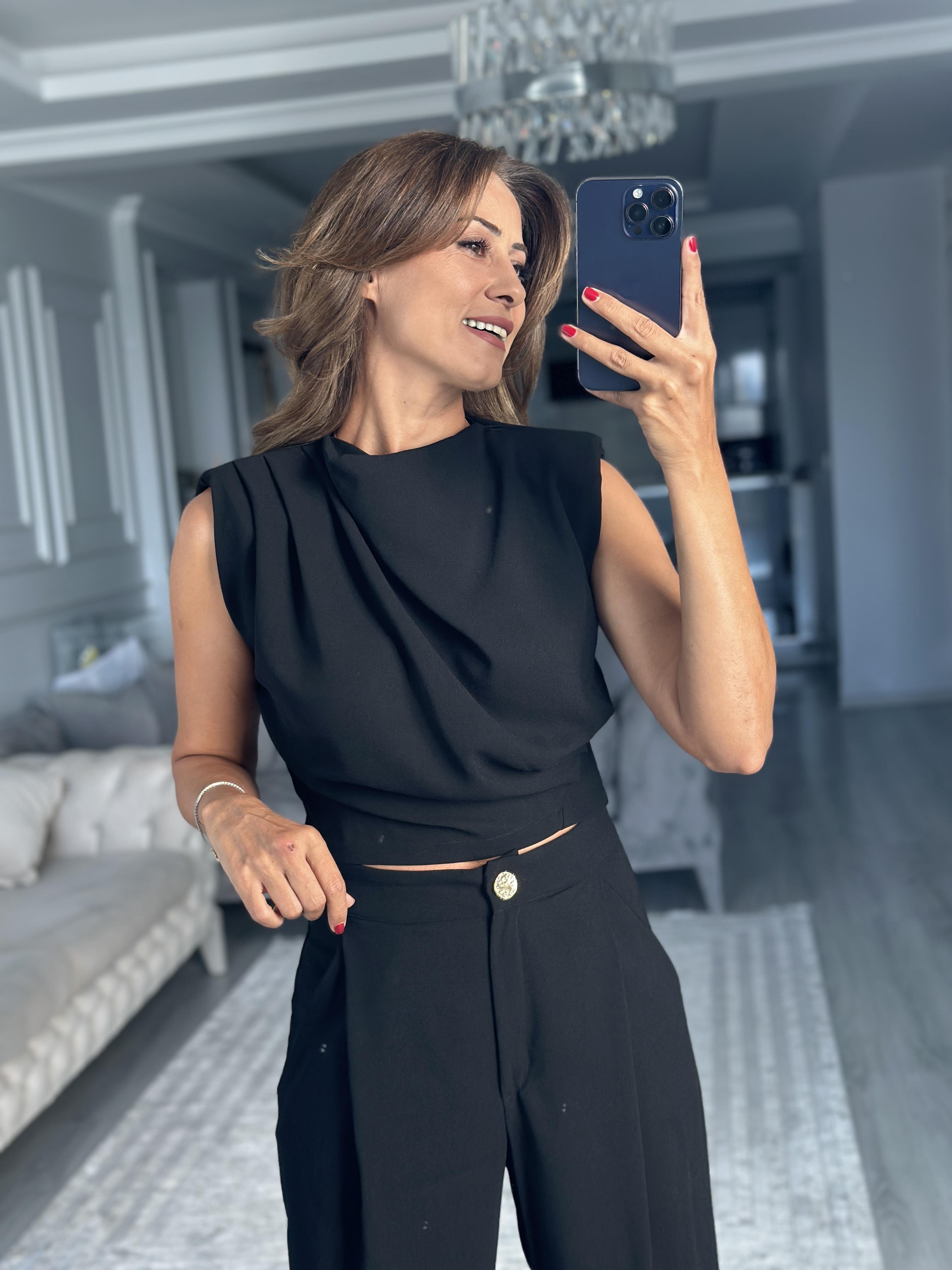 Siyah Sıfır Kol Vatkalı Bluz Pantolon Kadın İkili Takım 