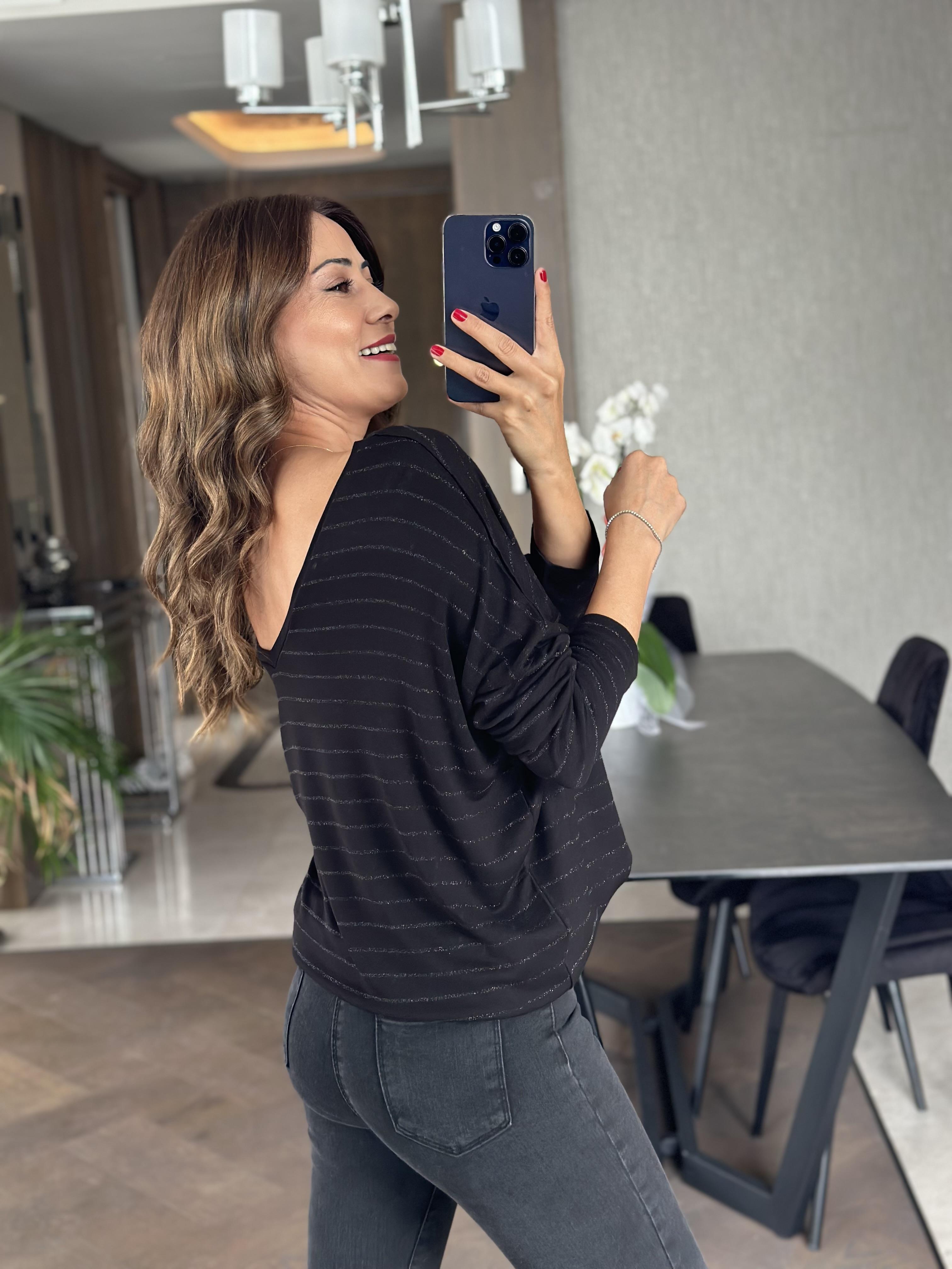 Siyah Sim Çizgili Ön Arka V Yaka Uzun Kol Kadın Bluz