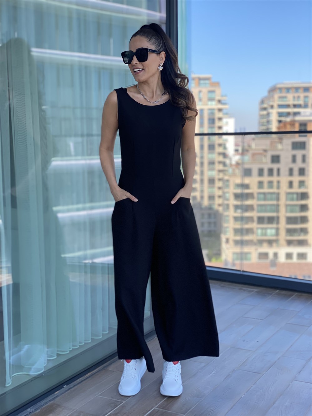 Siyah Sırt Fermuarlı Dört Cepli KetenTulum