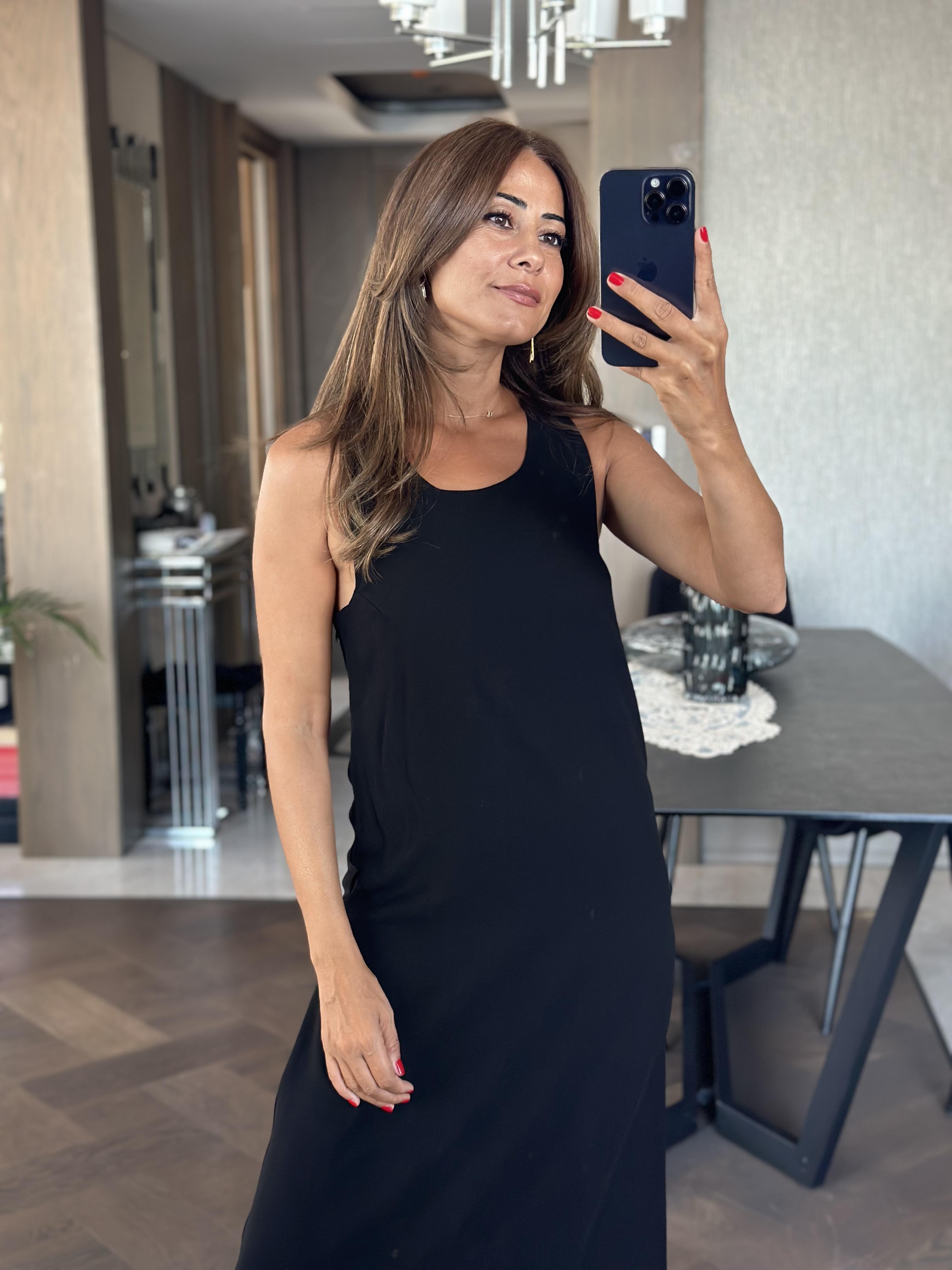 Siyah Sırtı Bambu Aksesuarlı Eteği Anvelop Kadın Keten Elbise 