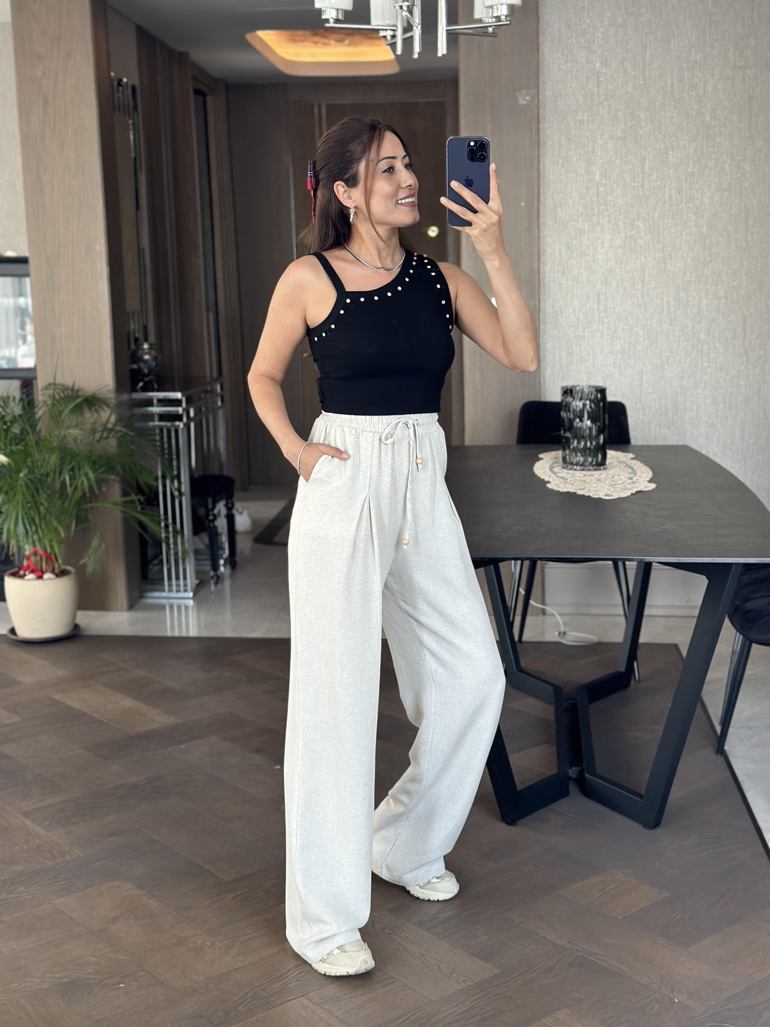 Siyah Tek Omzu Kalın Biyeli Önü Taşlı Kadın Body