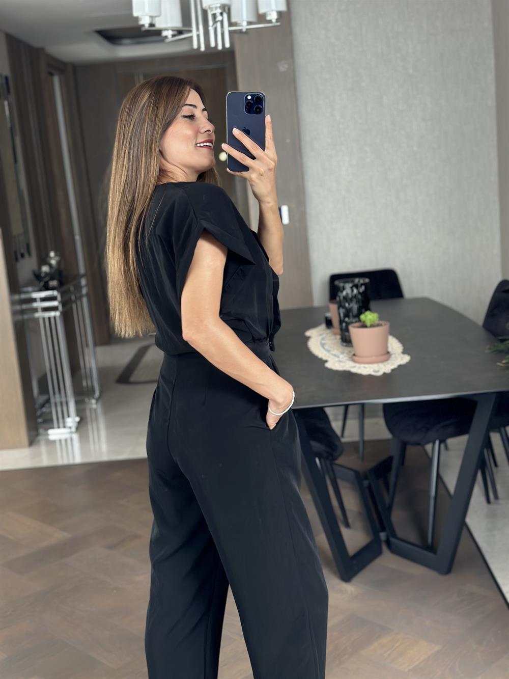 Siyah Havuç Model Önü Düğmeli Kadın Tulum