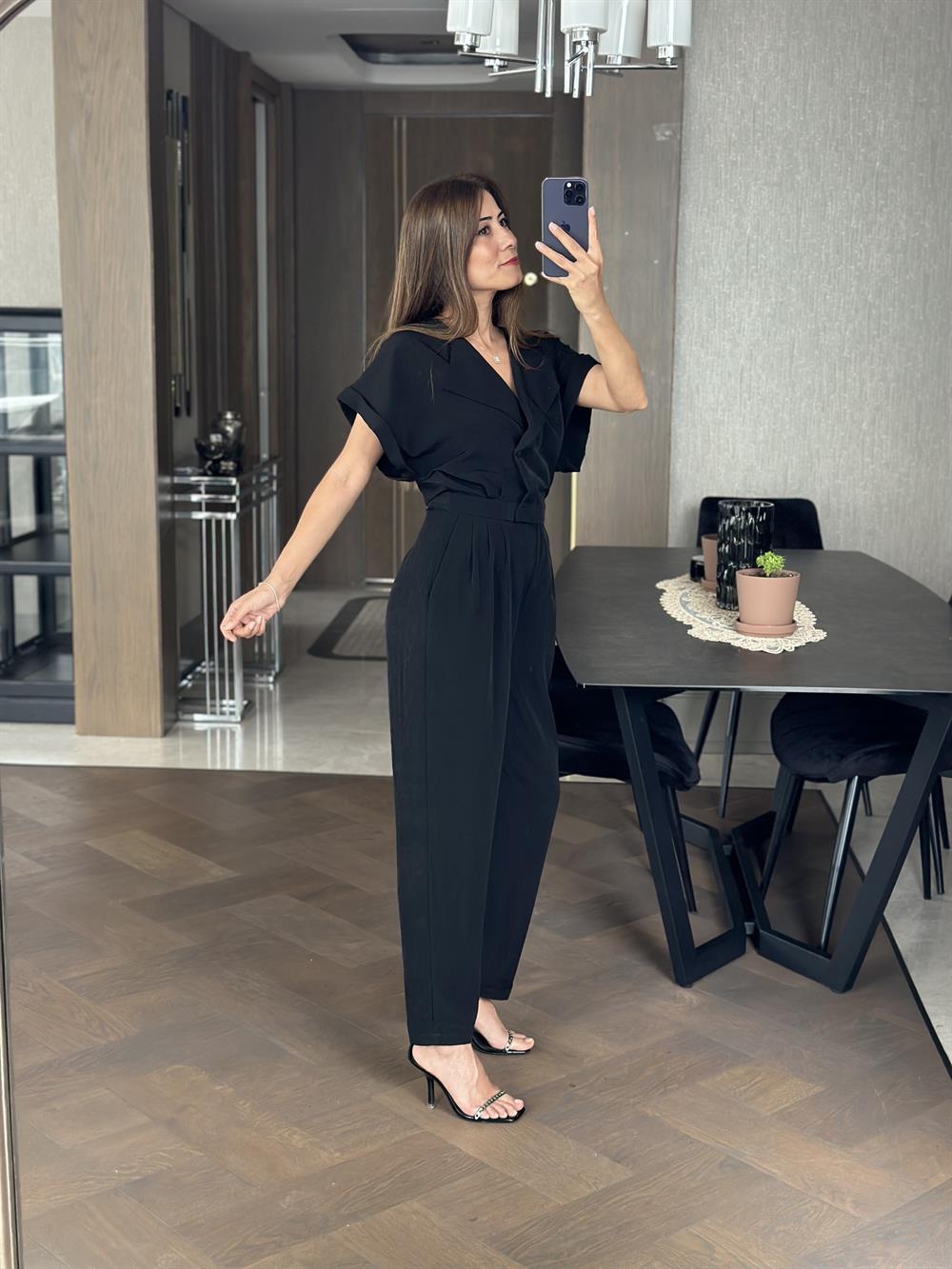 Siyah Havuç Model Önü Düğmeli Kadın Tulum