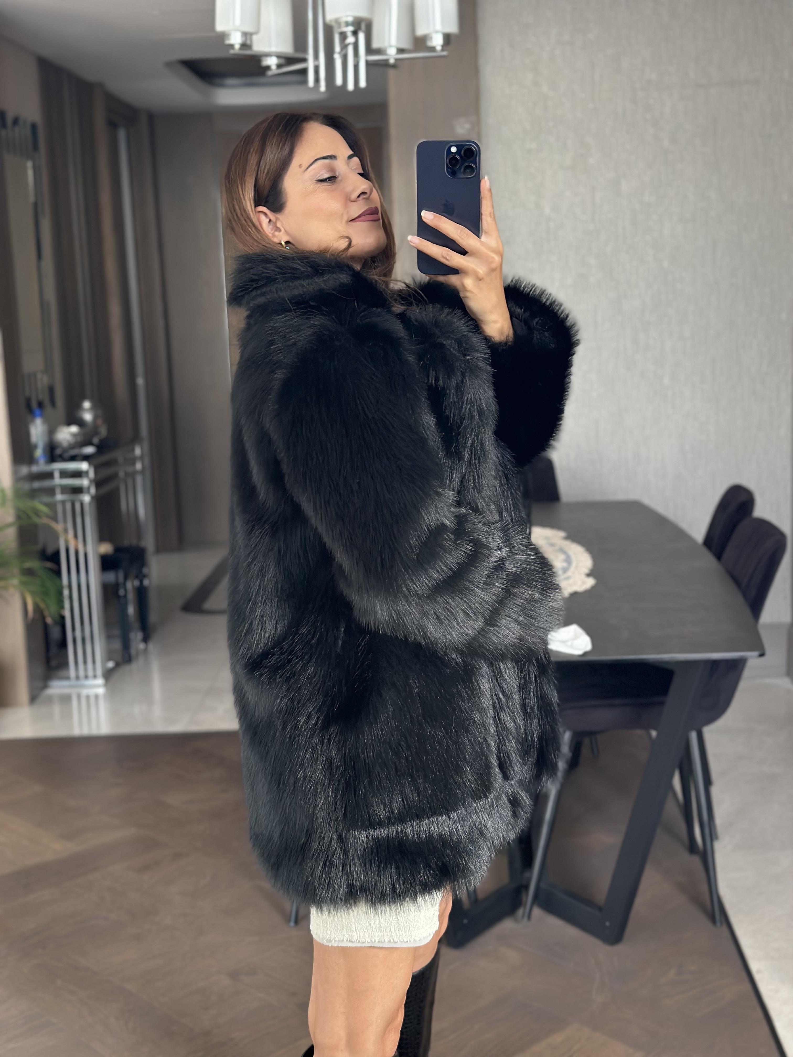 Siyah Uzun Boy Lolita Kadın Kürk Mont