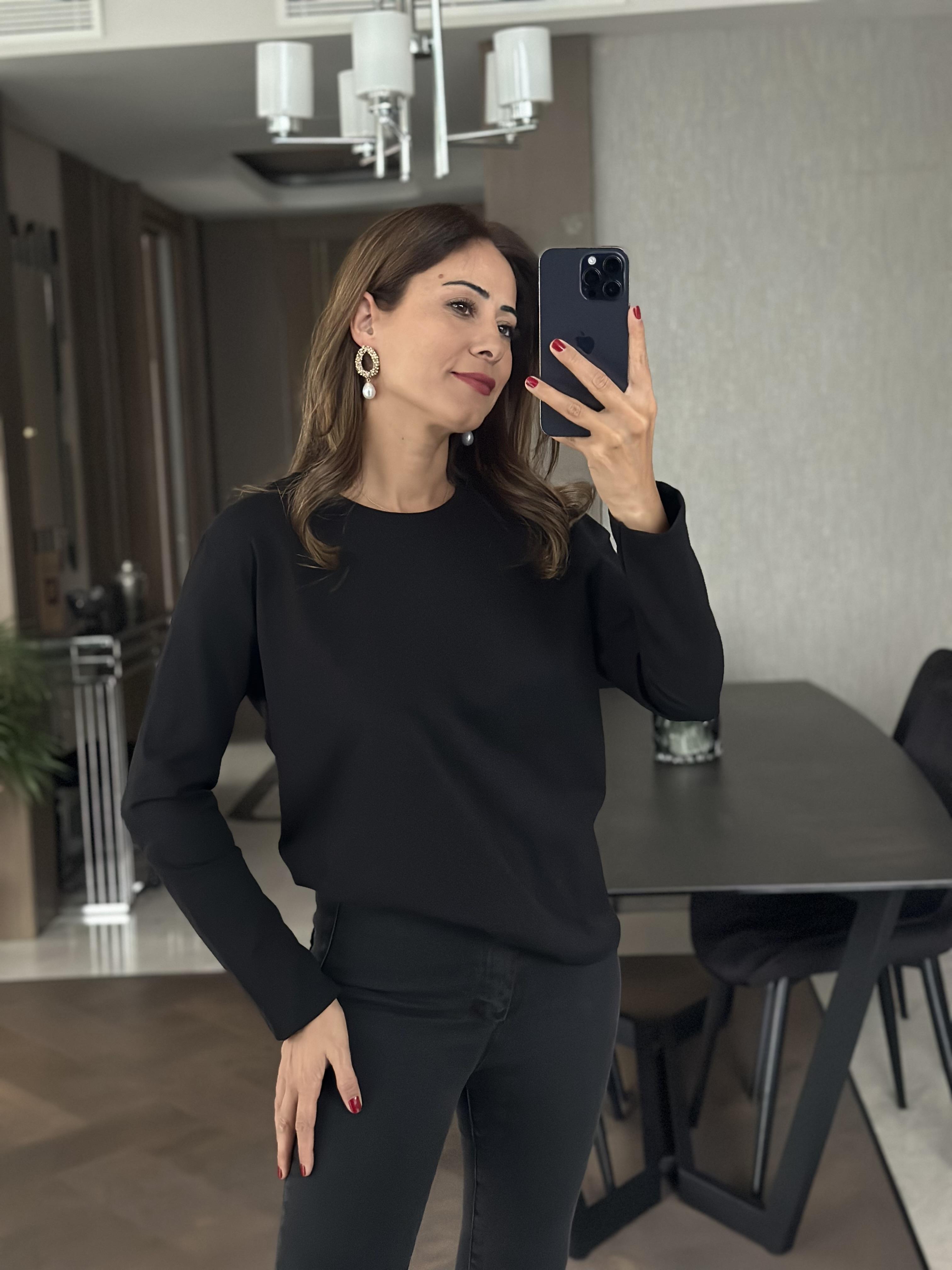 Siyah Uzun Kollu Bisiklet Yaka Basic Kadın T-shirt