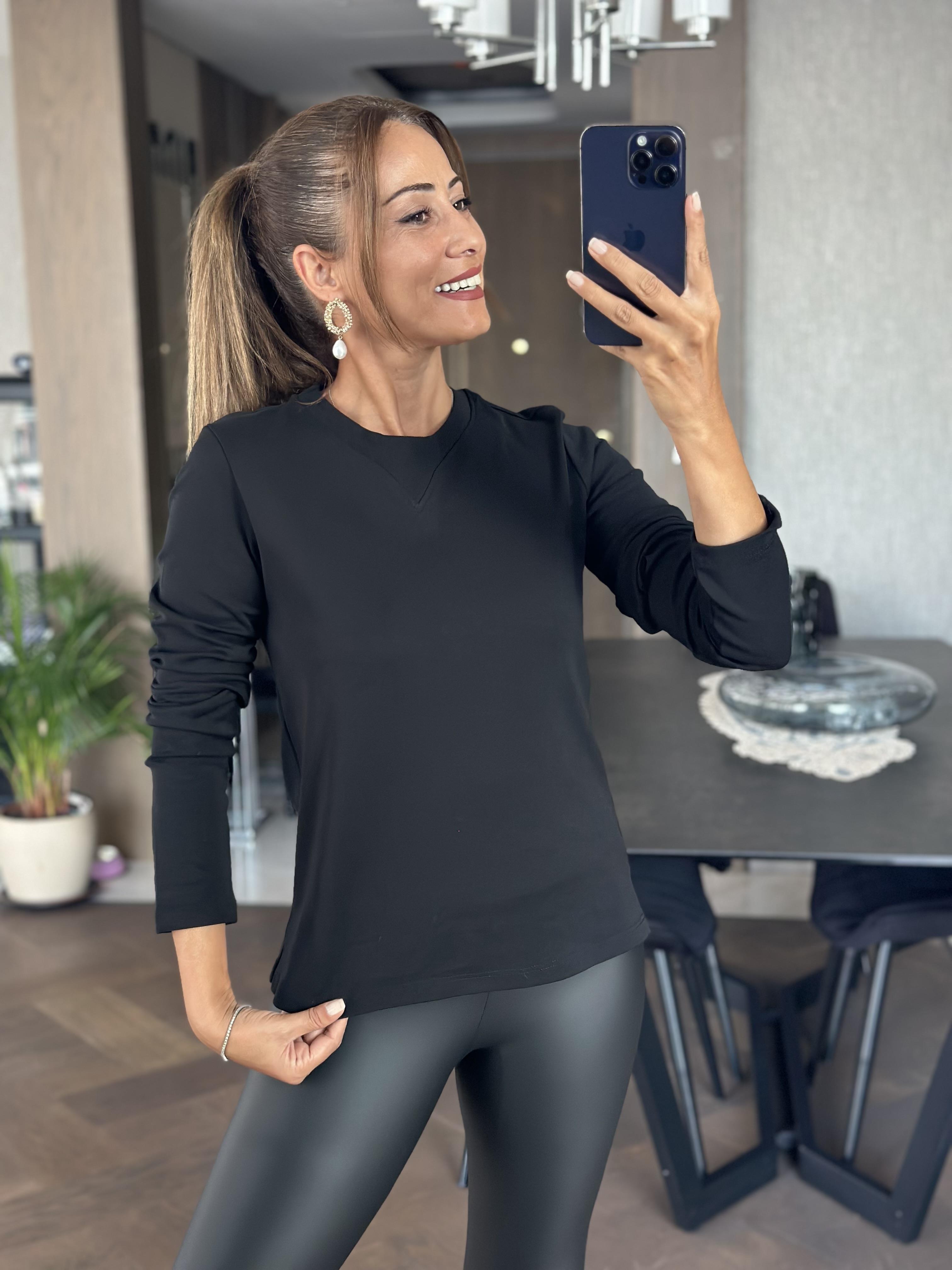 Siyah Uzun Kollu Yakası Ribanalı Basic Kadın T-Shirt