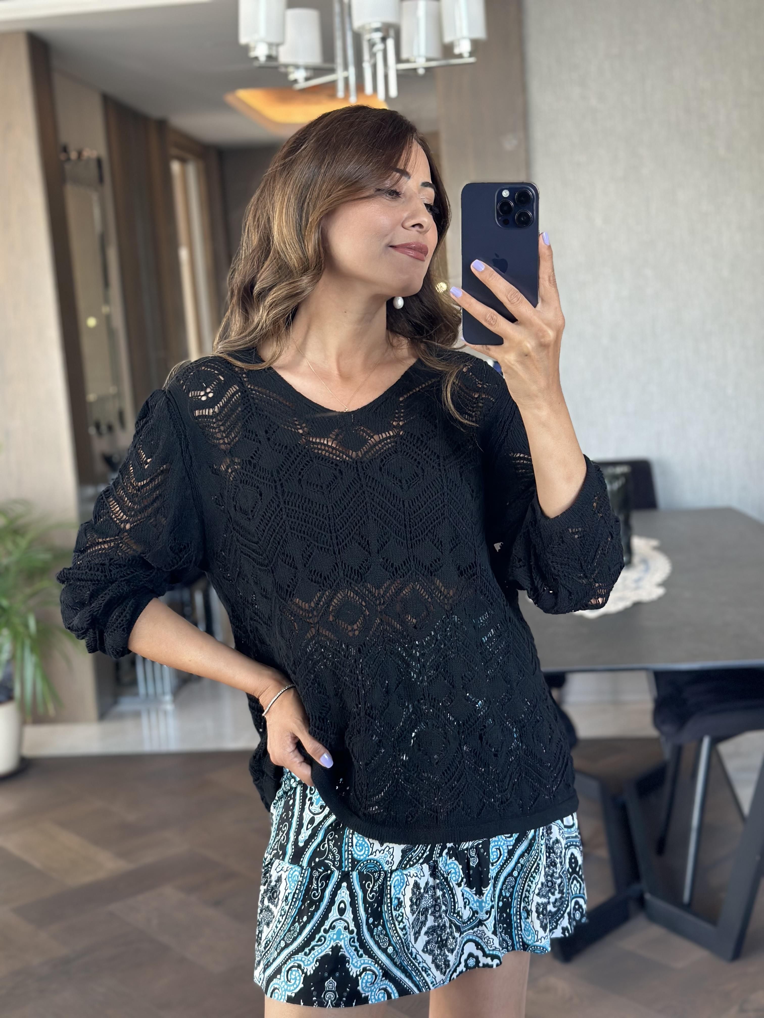 Siyah V Yaka Ajurlu Örgü Kadın Triko Kazak