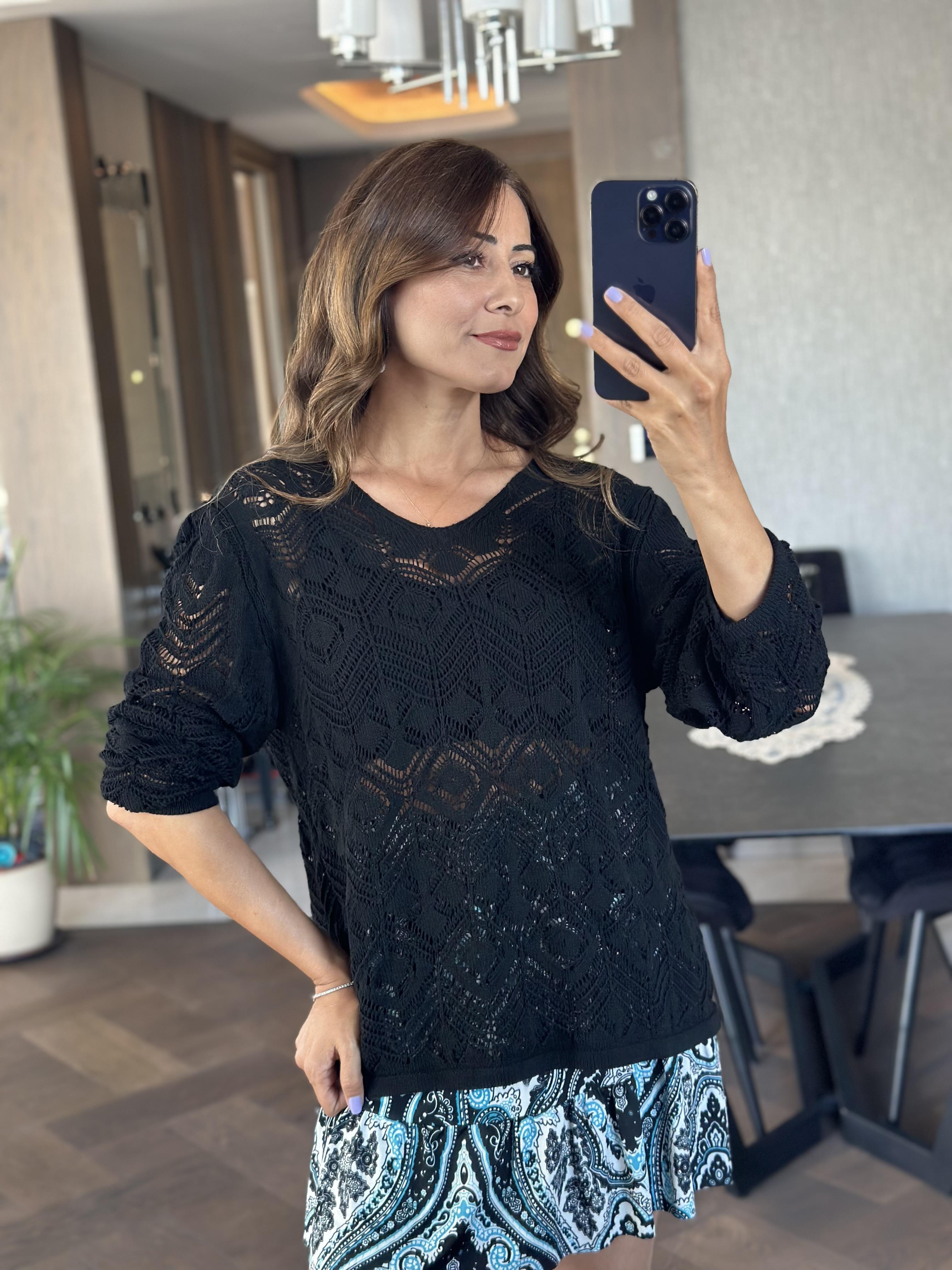 Siyah V Yaka Ajurlu Örgü Kadın Triko Kazak