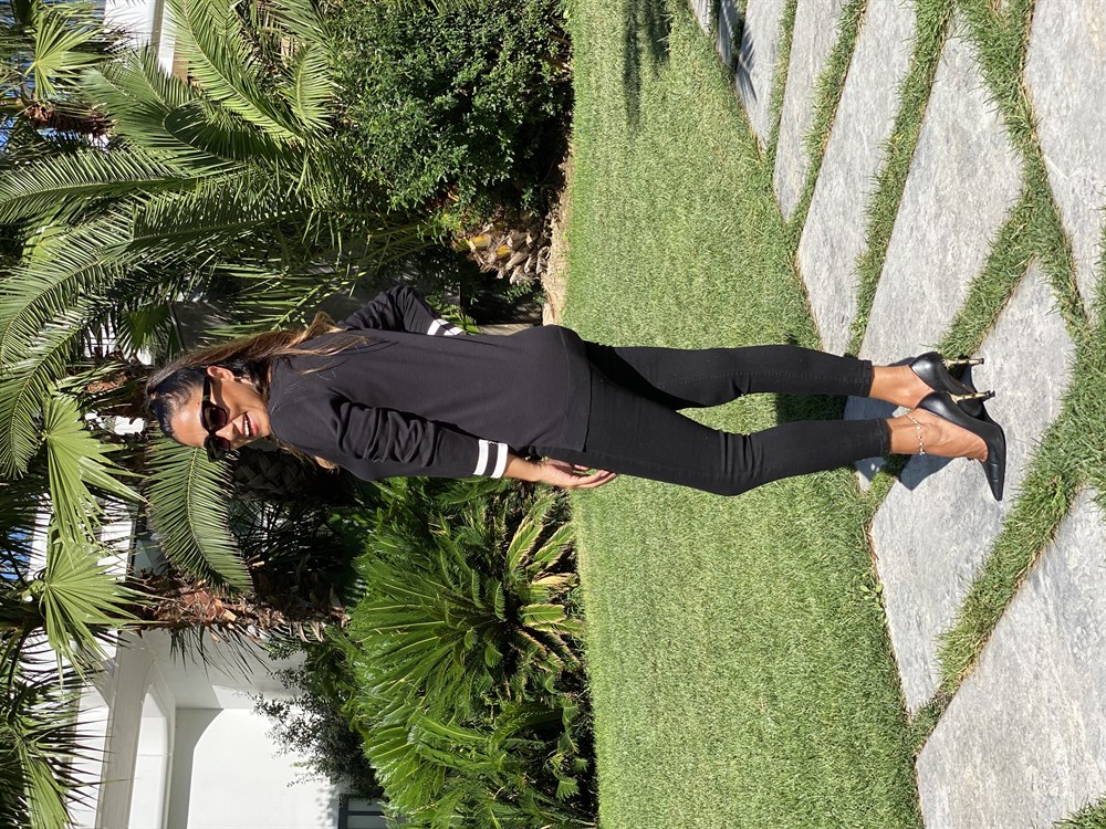 Siyah V Yakası Çizgili Merserize Kadın Bluz