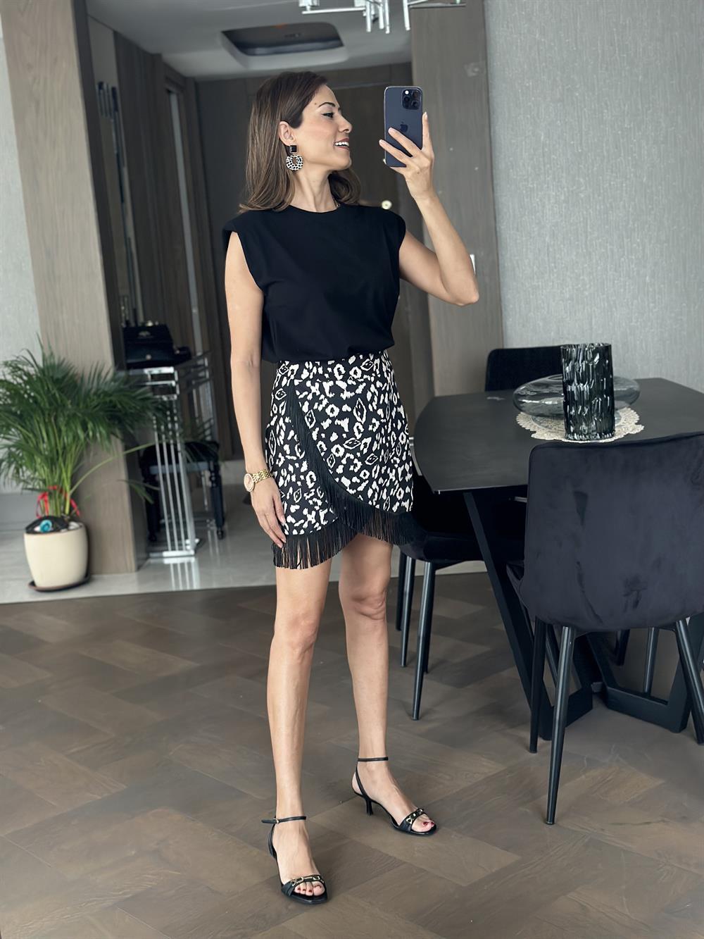 Siyah Vatkalı Basic Kadın T-Shirt