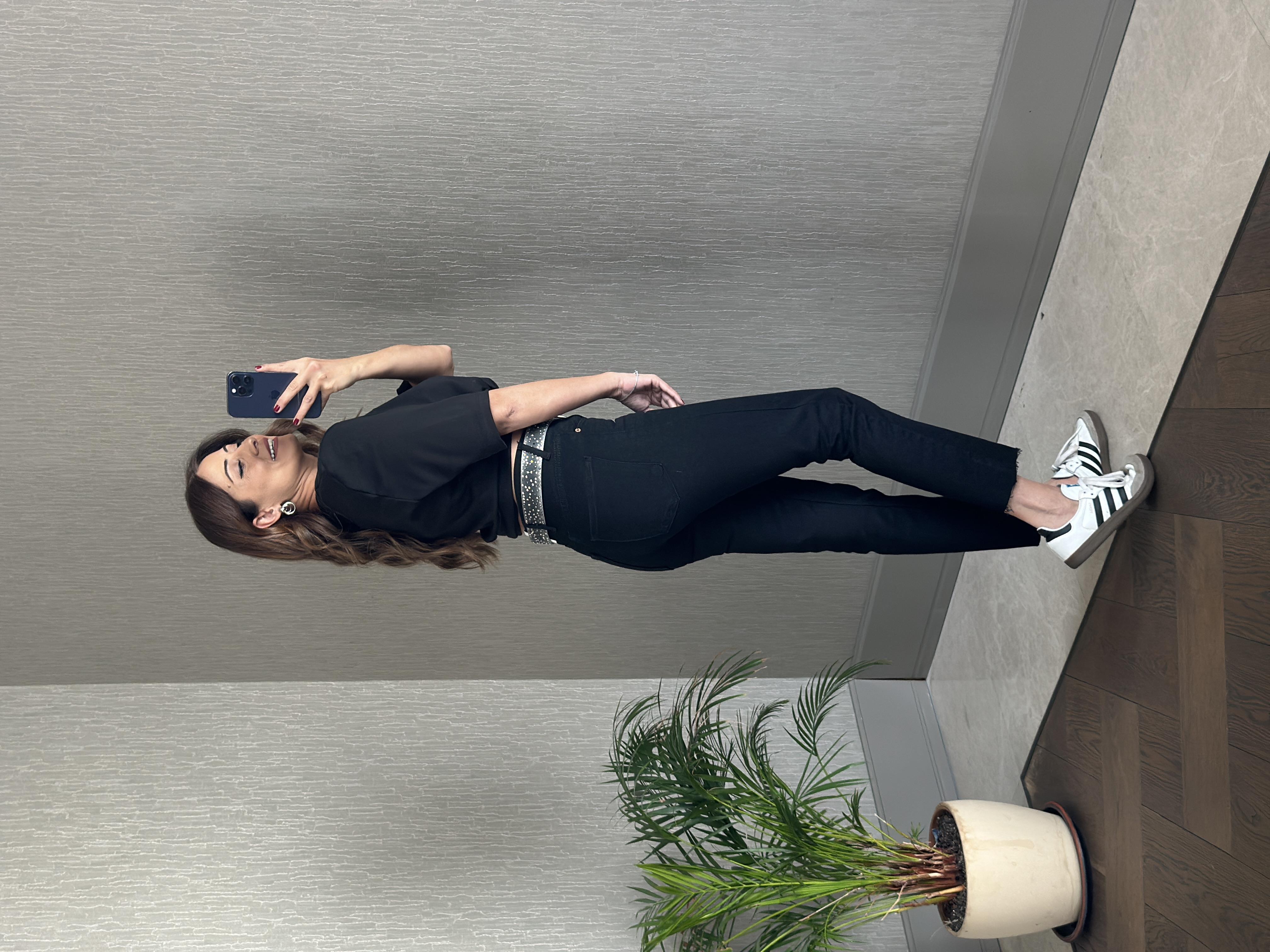 Siyah Vatkalı Kısa Kol Basic Kadın T-Shirt