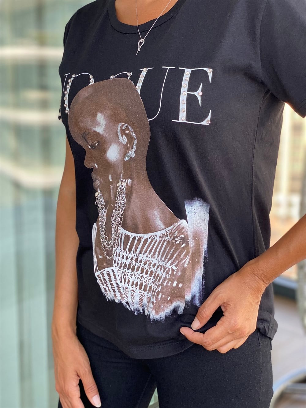 Siyah Vogue Zincir Detay T-shirt